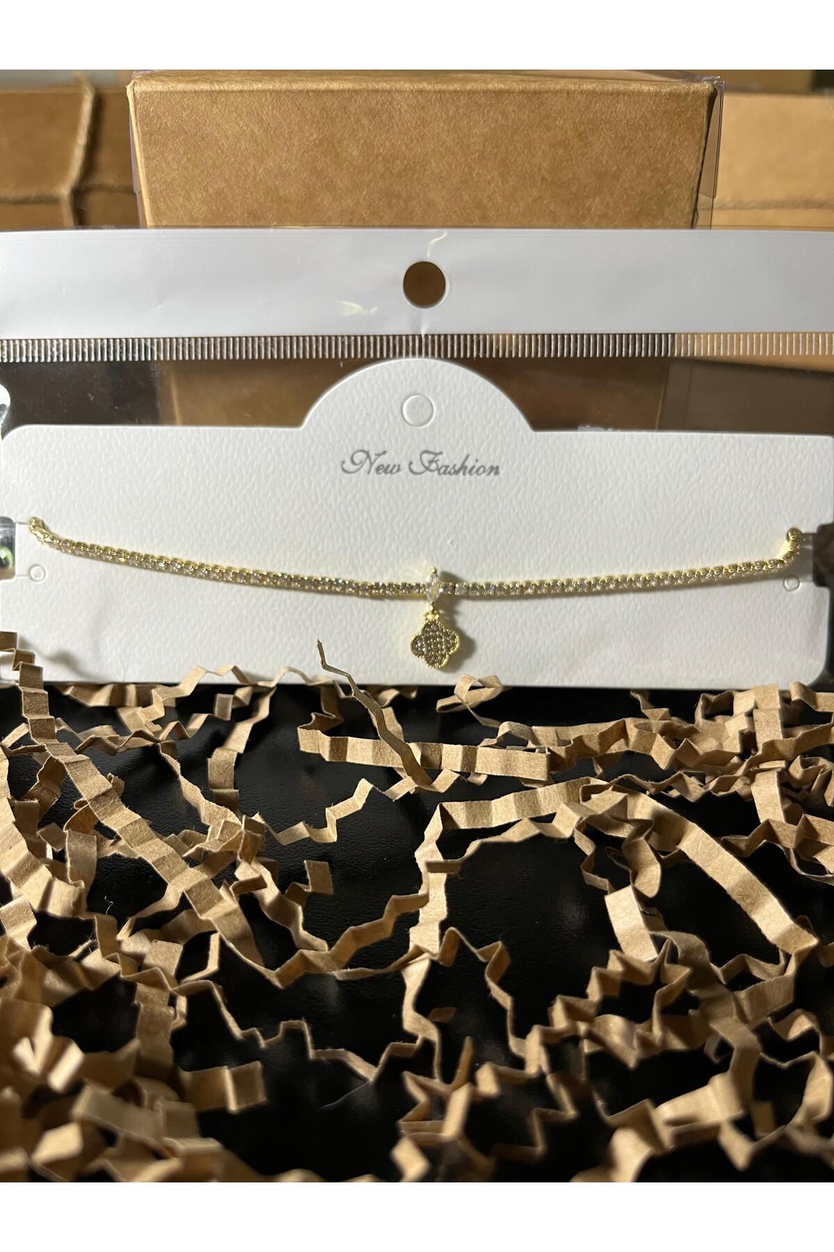 ENA Outlet Gold Yonca Figürlü Çelik Bileklik