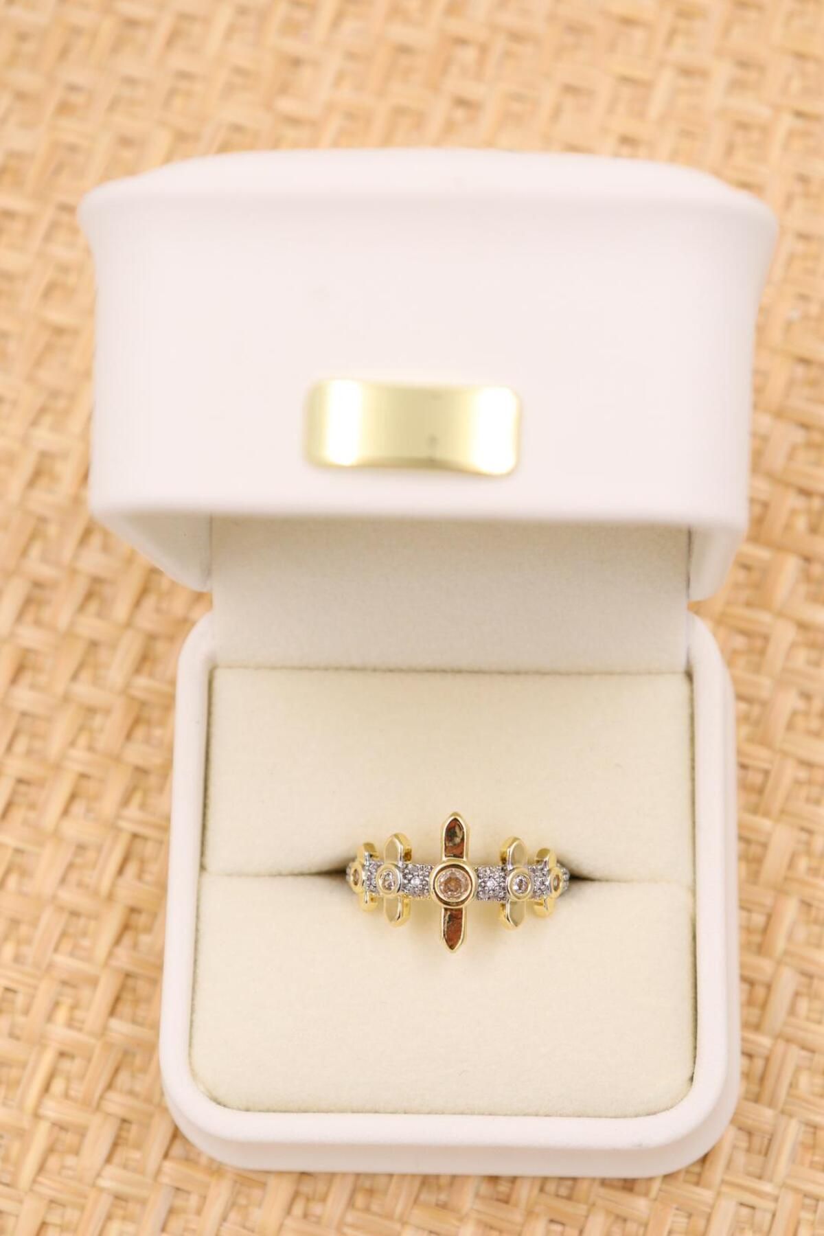 mercanjewelry Özel Seri Zirkon Taşlı Gold Model Yüzük