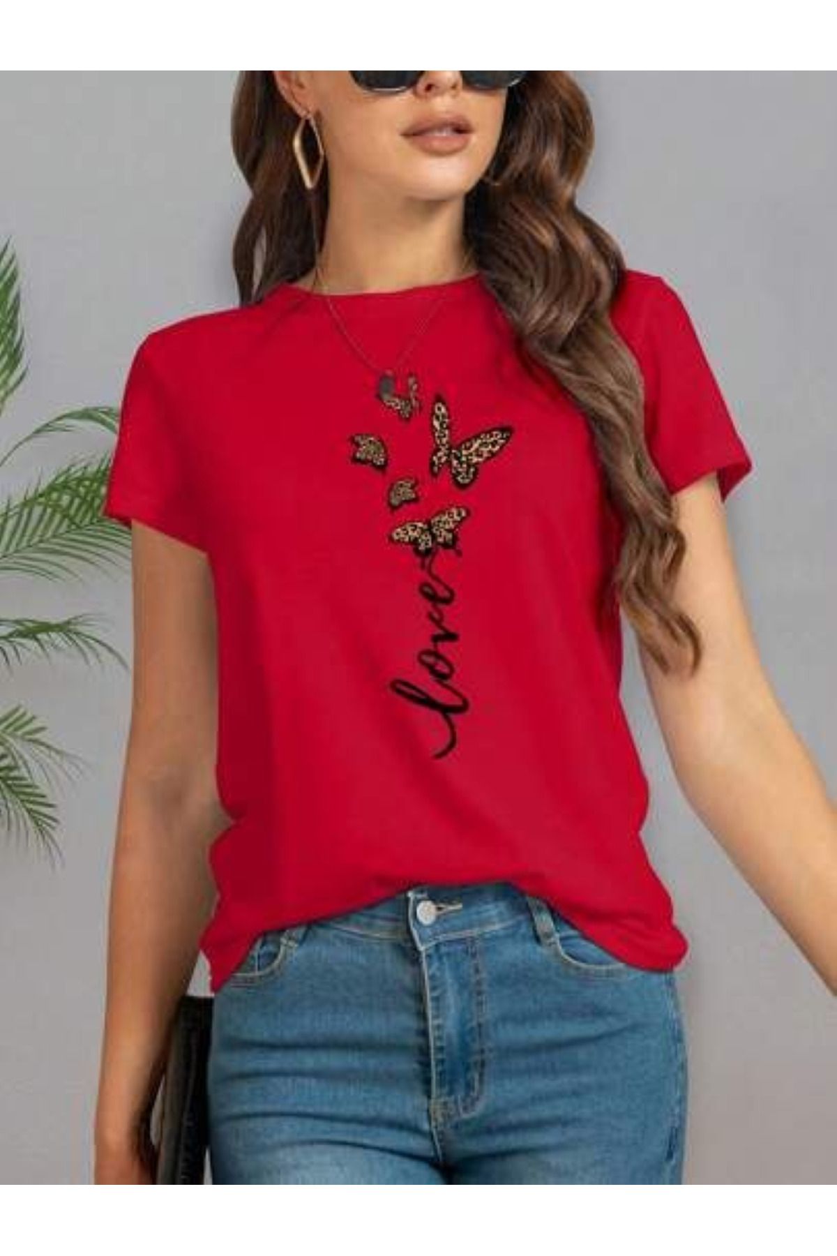 aynewmoda T-Shirt - Kırmızı Kelebek Baskılı, Kısa Kollu ve Yuvarlak Yakalı Büyük Boy Yazlık T-Shirt
