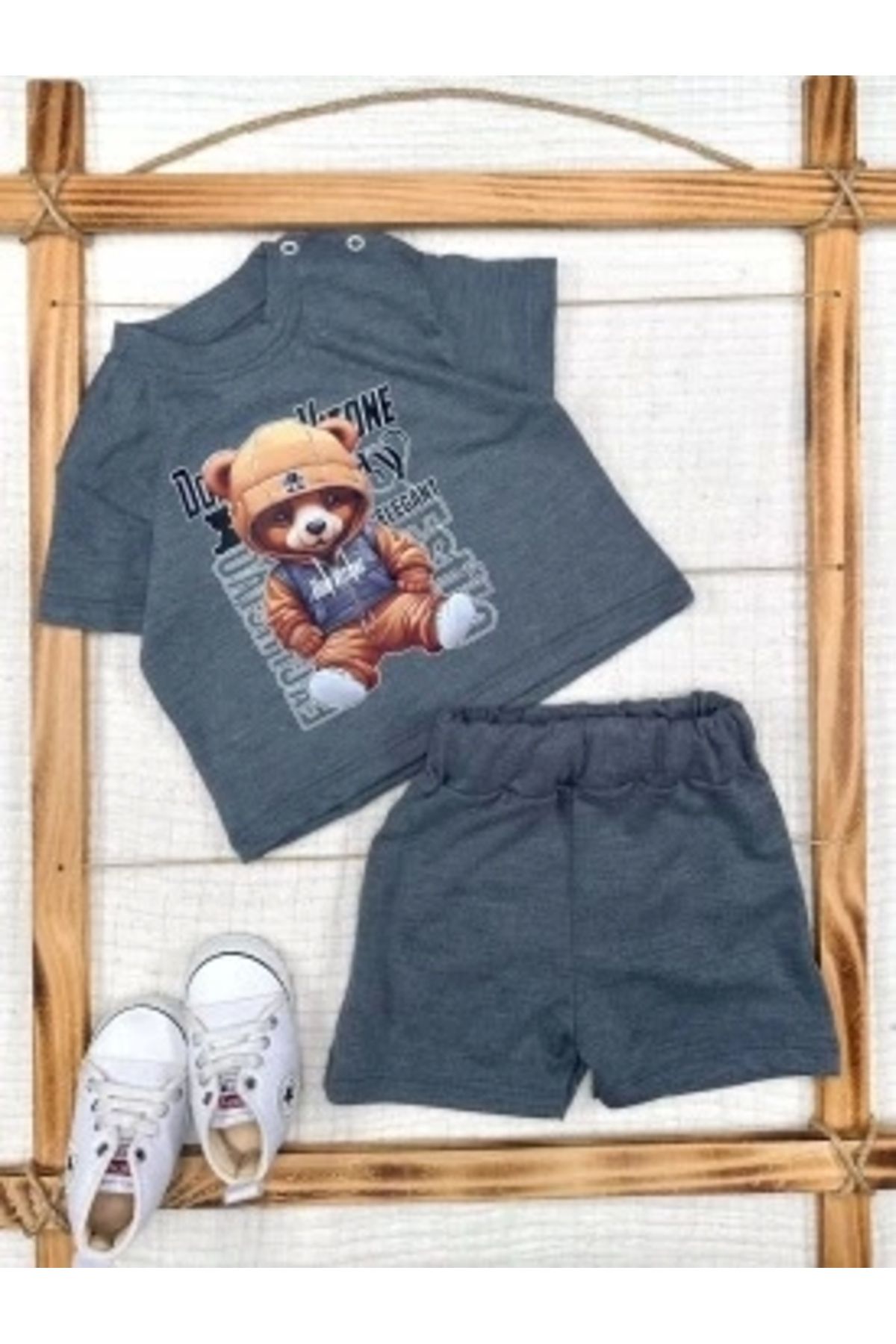 Diji Baby 9-12-18-24 Ay Dansçı Ayıcık Baskılı Şortlu Kısa Kollu Tişört 2li Erkek Bebek Takımı