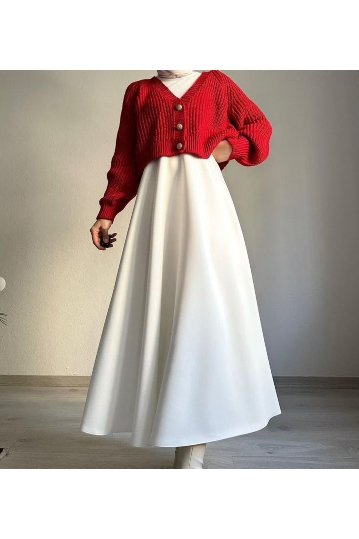 UYN SPORT Beyaz Rahat Kesim Beli Lastikli Poplin Etek