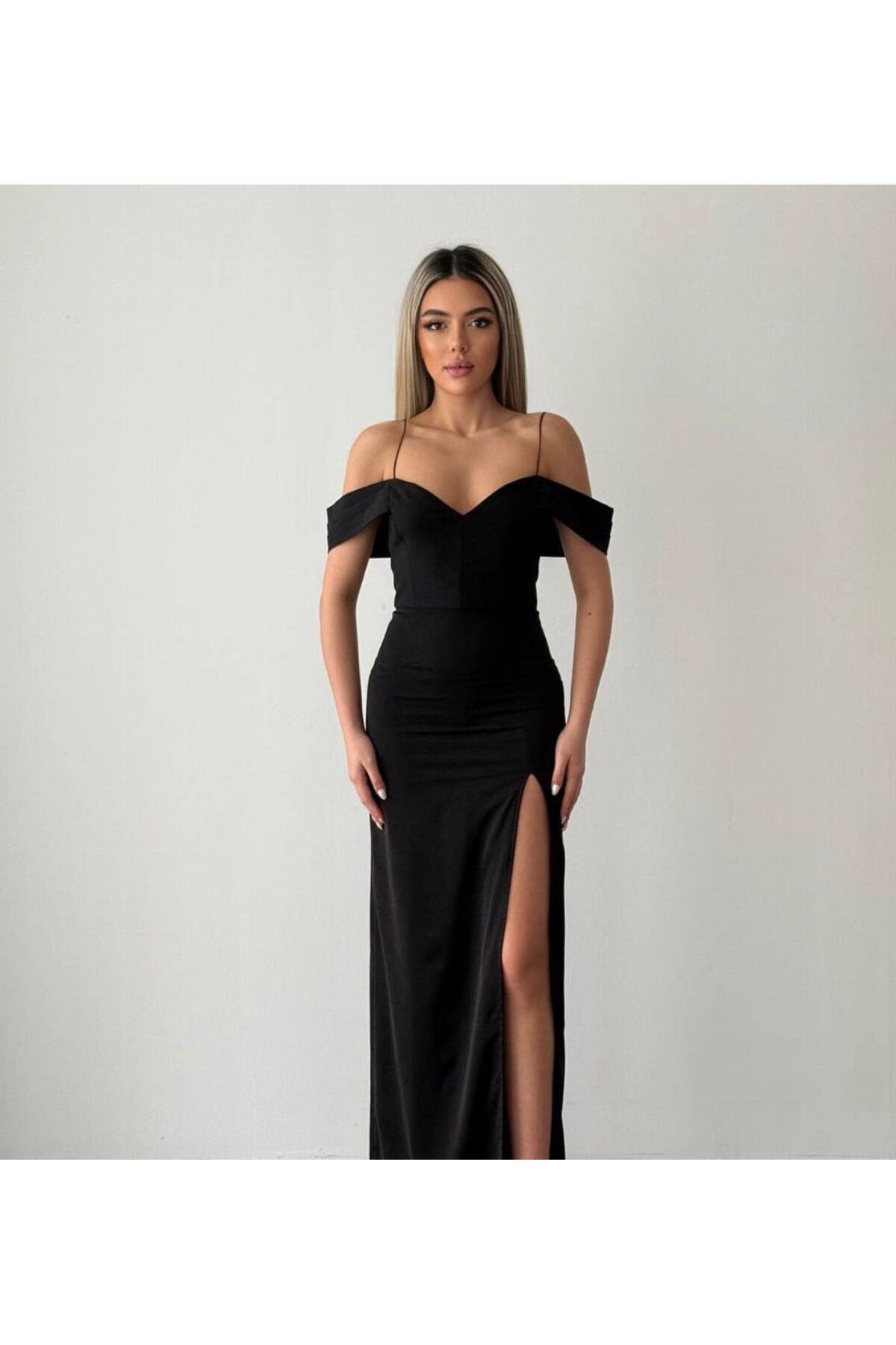 LUCCİERRE NOİR ELEGANCE SİYAH ZARİF GECE ELBİSESİ