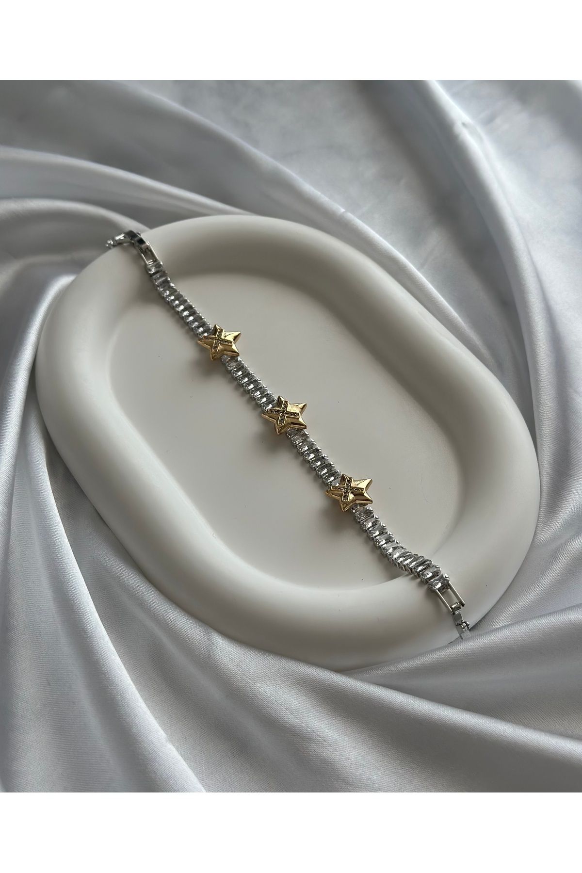 stainless steell YILDIZ DETAYLI SU YOLU ÇELİK BİLEKLİK
