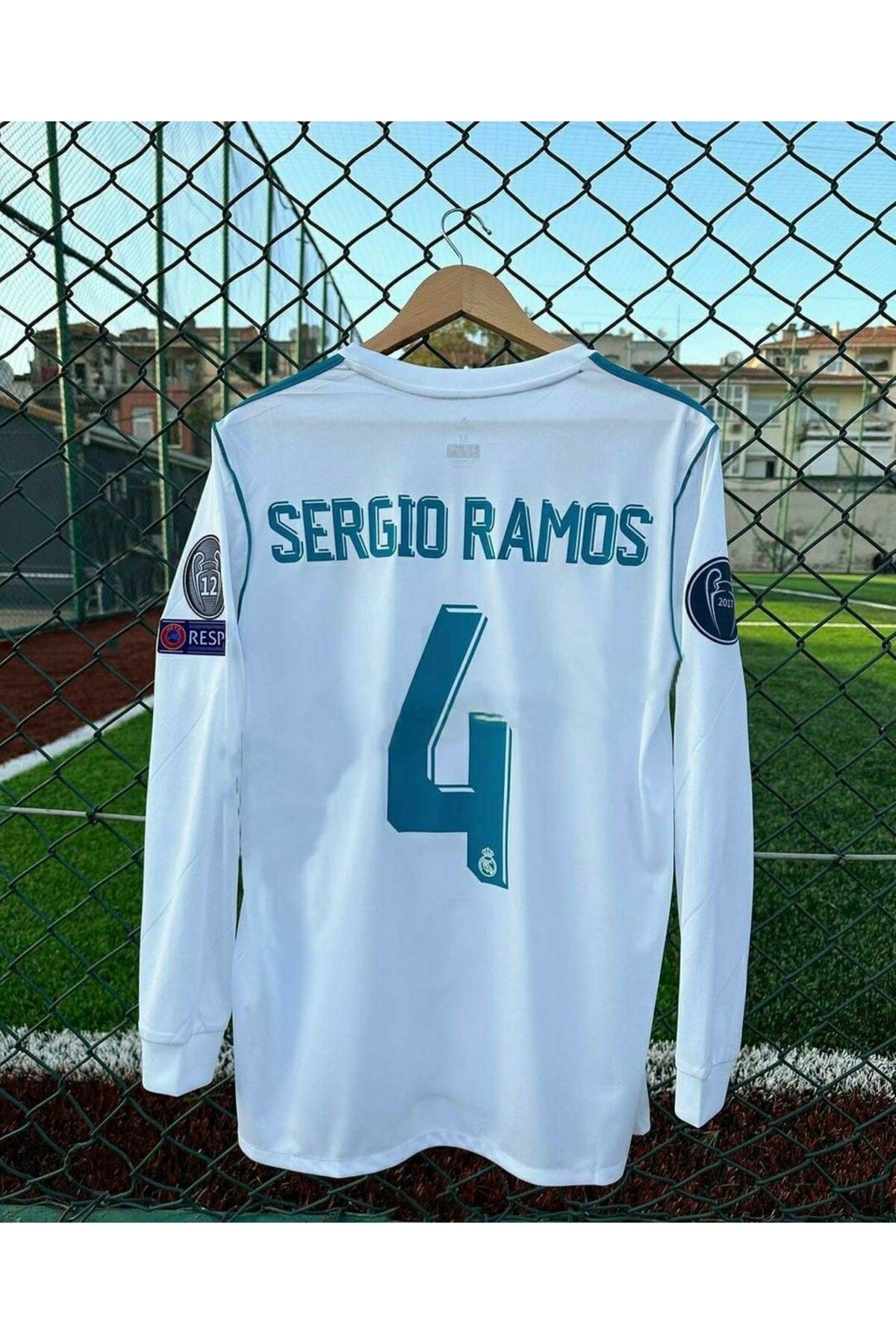 kombinezyum R.MADRİD #4 SERGİO RAMOS KİEV Uzun Kollu Forması