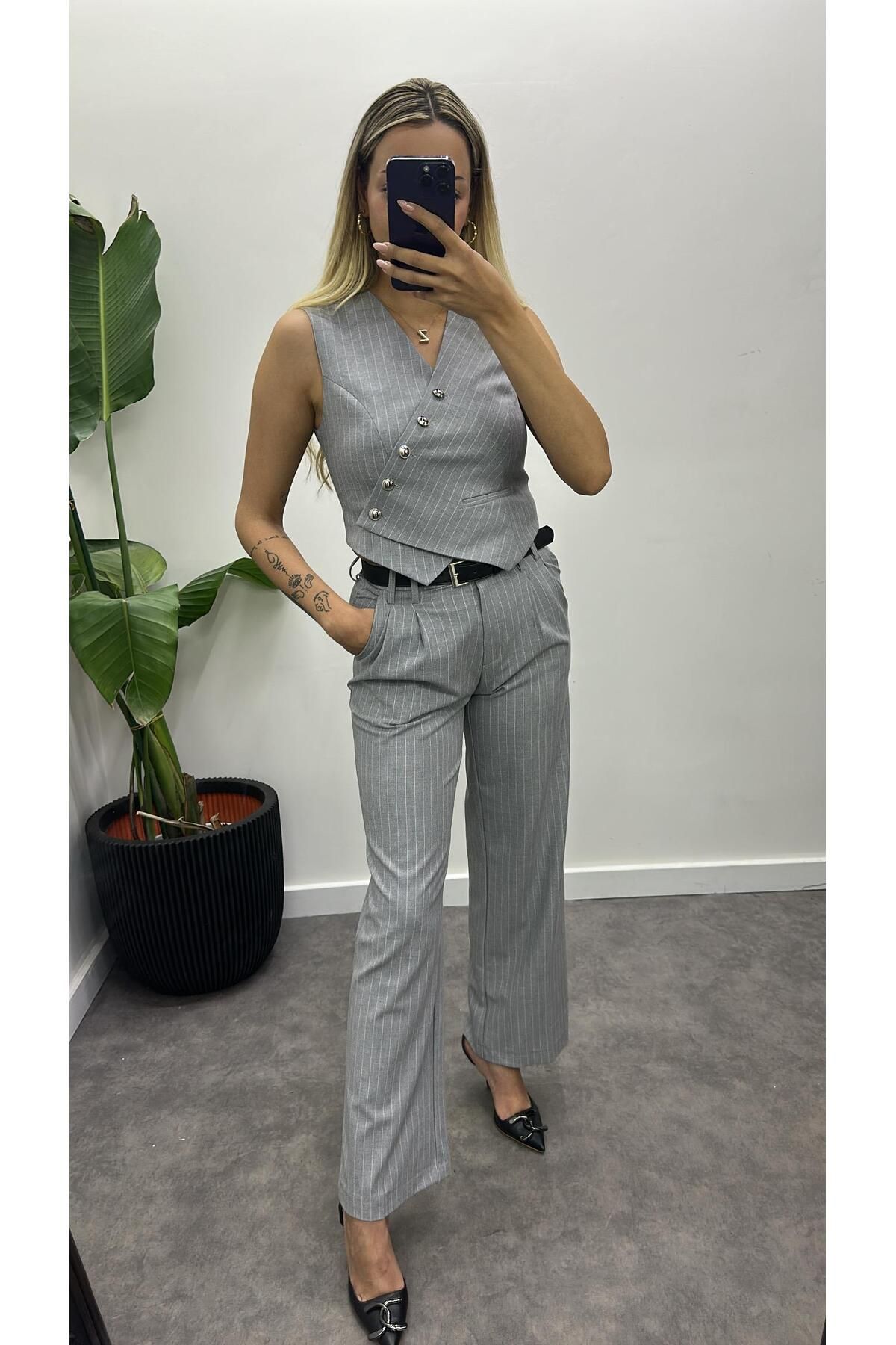 Acar Boutique Kemerli Bol Paça Kumaş Pantolon