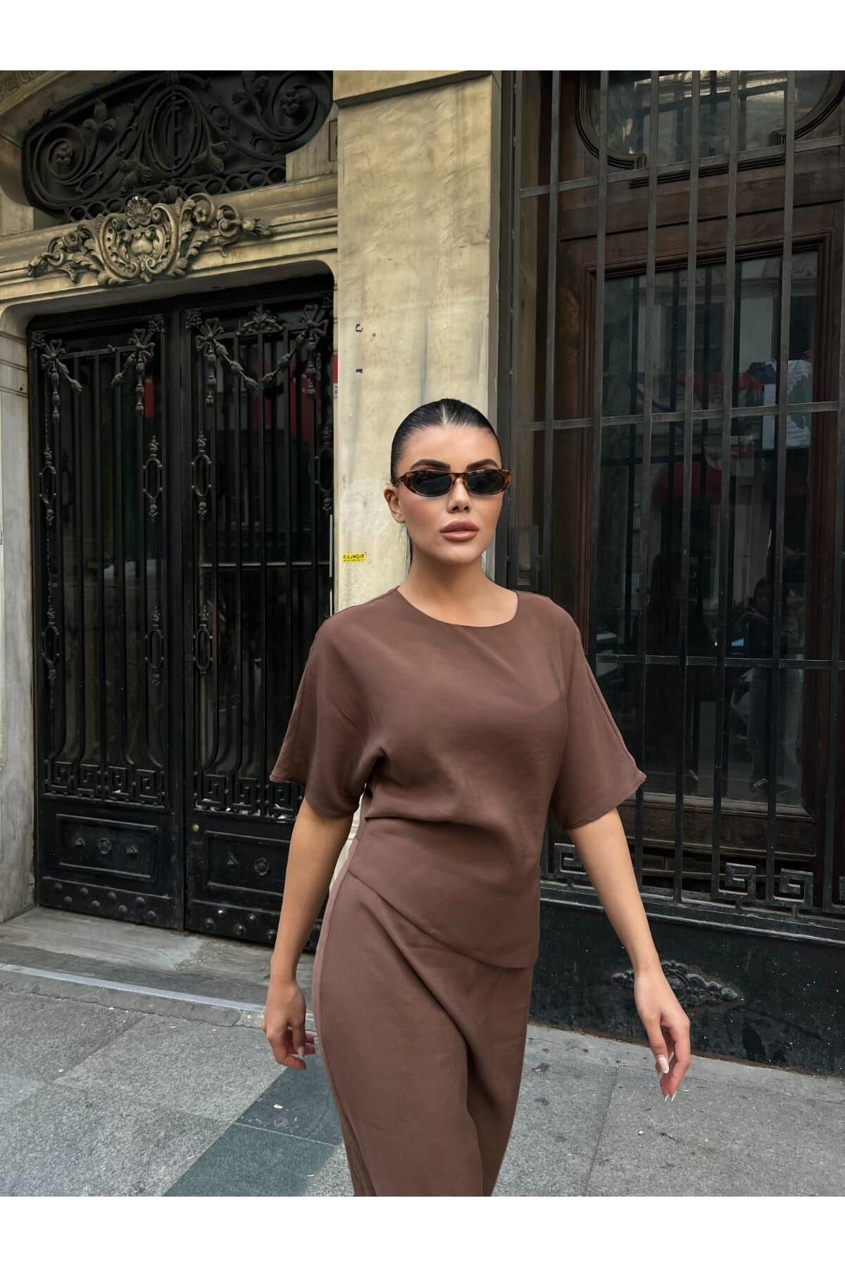 Bella Bloom Boutique Kadın Kısa Kollu Özel Tasarım Elbise Şıklık