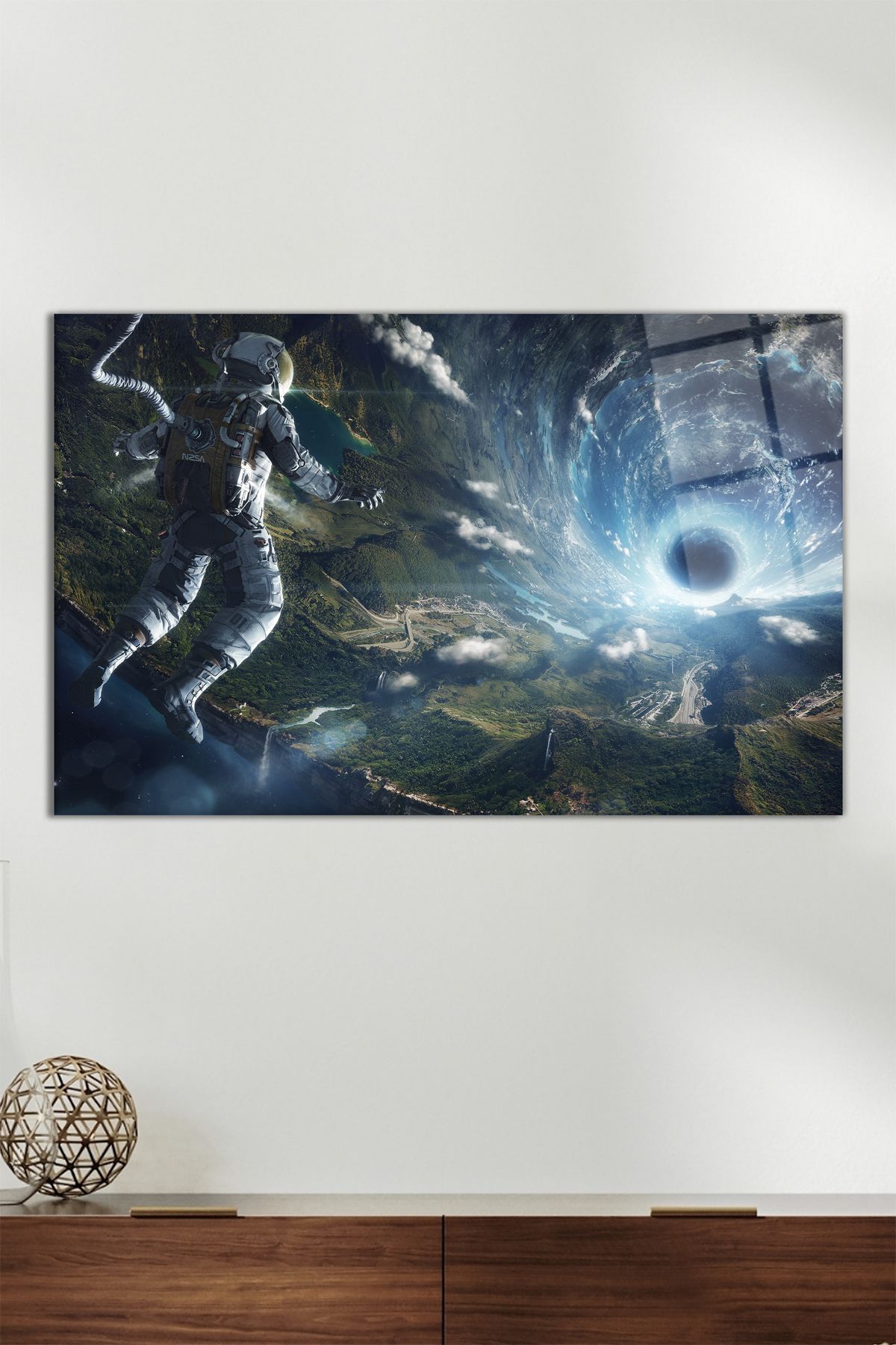 Vosevu Uzay Karadelik ve Astronot Yatay Cam Tablo, Modern Ev Dekor Hediyelik Duvar Dekorasyonu Kırılmaz Cam