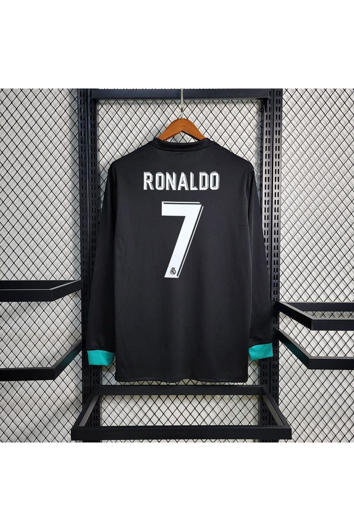 AJAX STAR R.E.A.L M.A.D.R.İ.D 2018 KİEV CRİSTİANO RONALDO UZUN KOL DEPLASMAN NOSTALJİ FORMASI (BLACK )