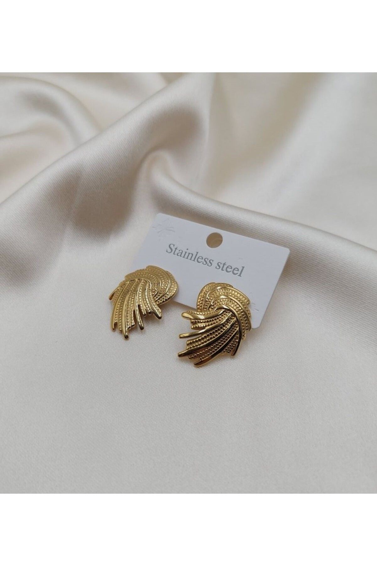 Çelik Çelik Gold Renk Modern Tasarım Dönence Küpe