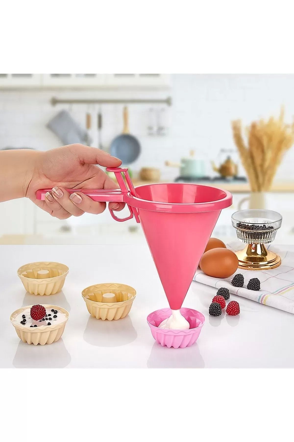 PRATİKOBA Pratik Çok Amaçlı Hamur Dağıtıcı 500 ml Royaleks-KP103