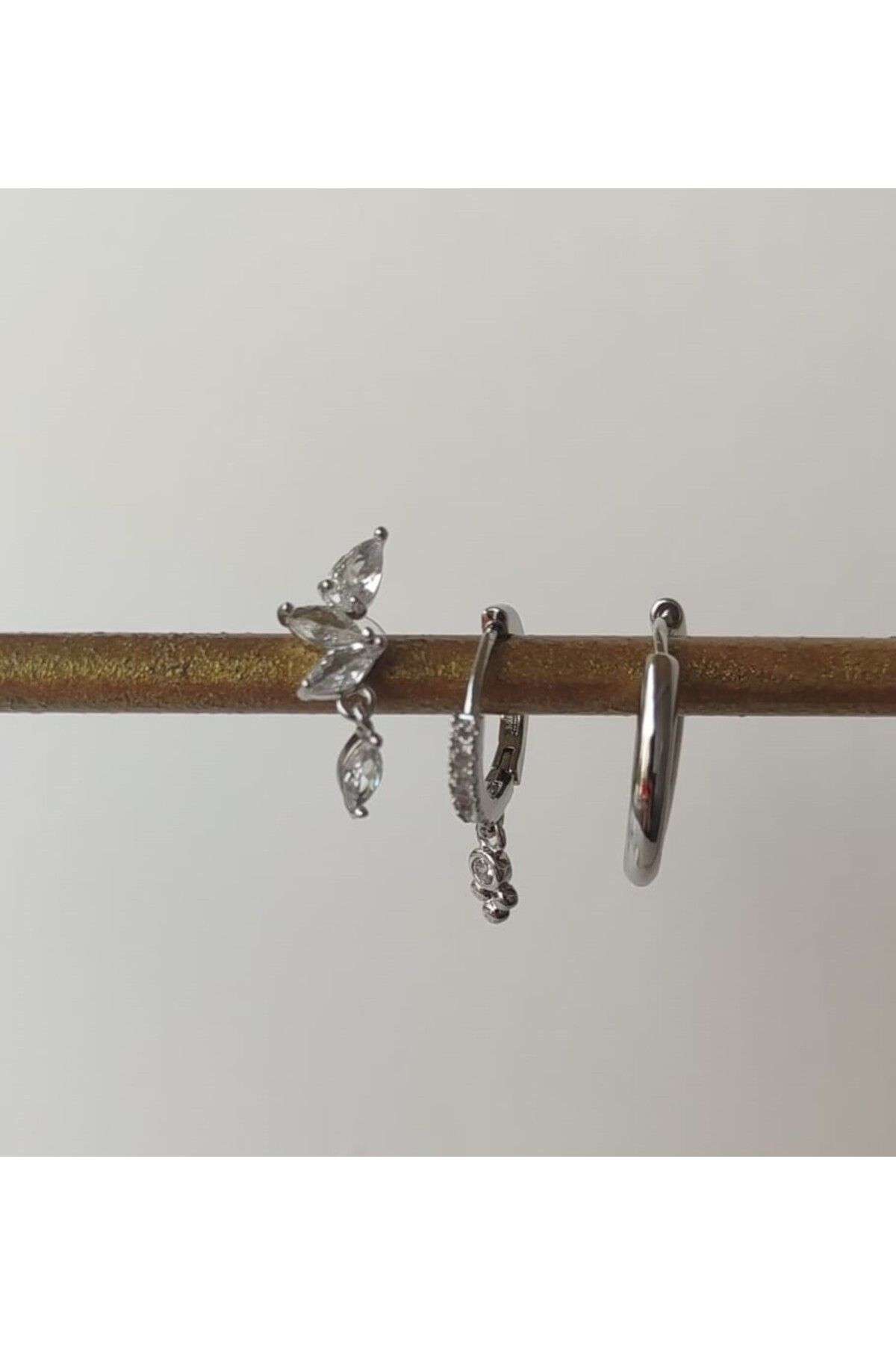 MoS JEWELLERY Gümüş Renk Asimetrik Minimal Üçlü Küpe Seti