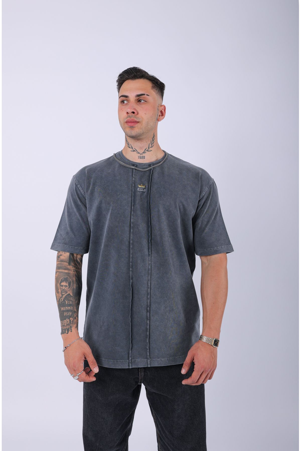 Lescho UNISEX LESCHO NAKIŞLI ÖZEL YIKAMALI OVERSIZE T-SHIRT