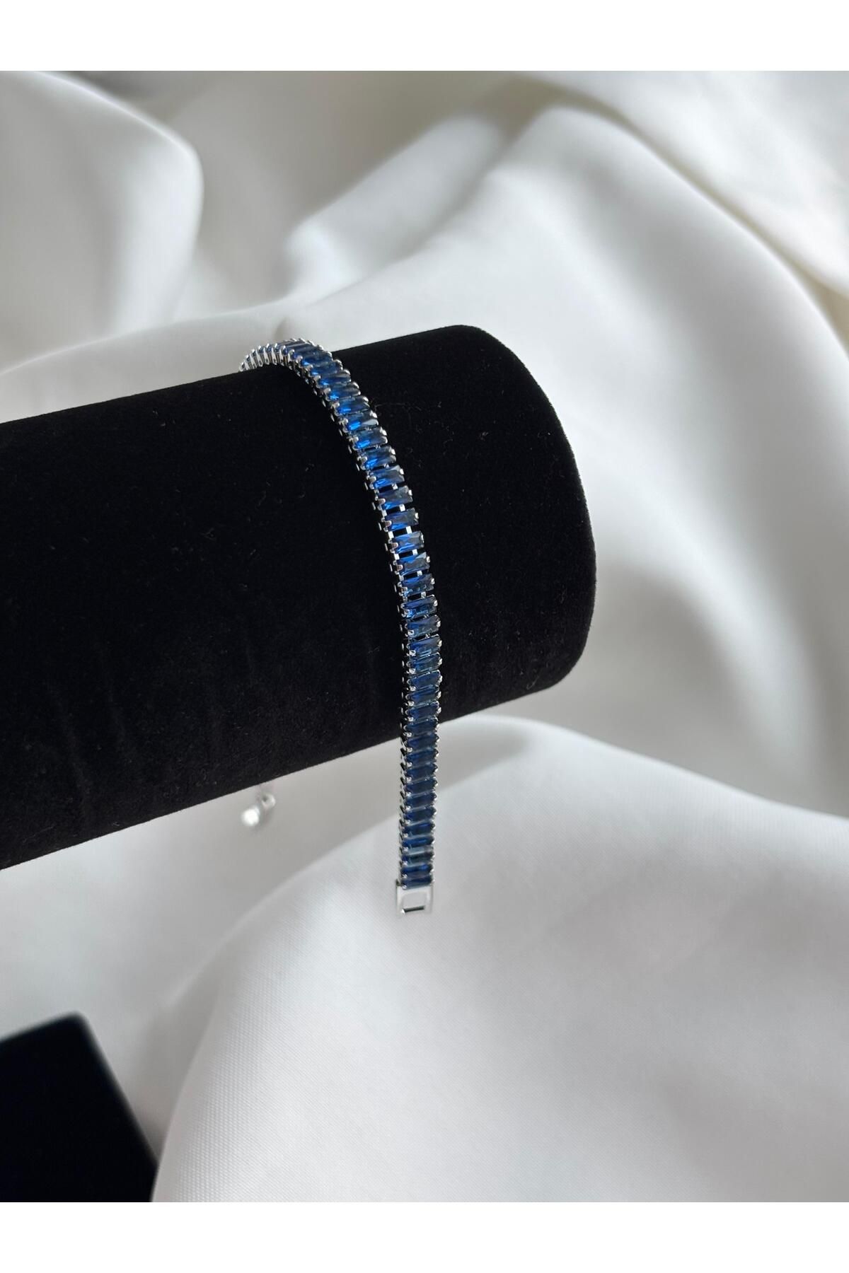 Bellamy Jewelry Lacivert Su Yolu Bileklik - Silver