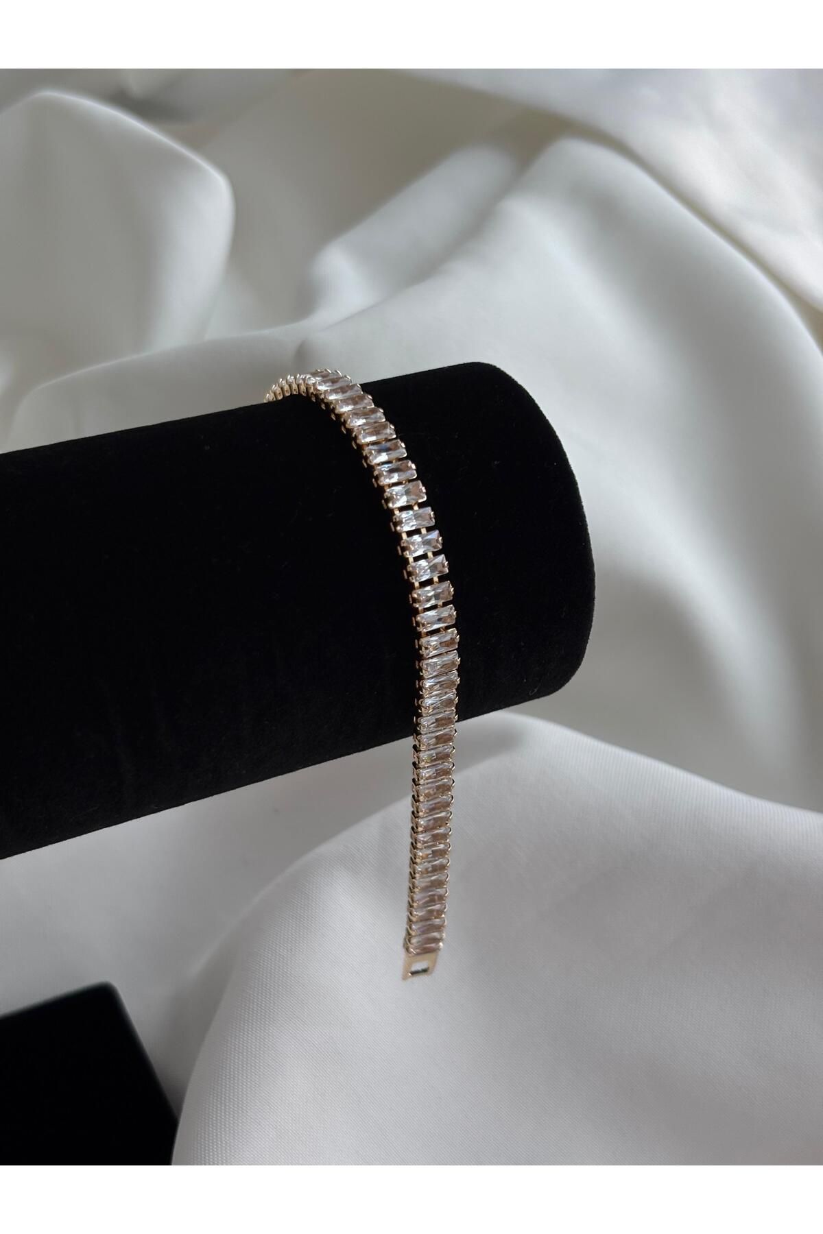 Bellamy Jewelry Kristal Su Yolu Bileklik - Gold