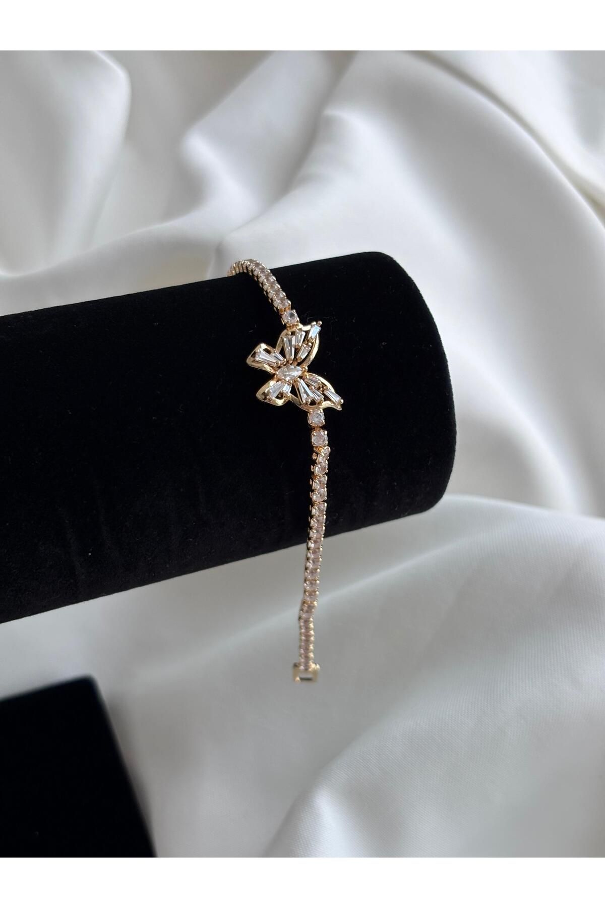 Bellamy Jewelry Taşlı Kelebek Bileklik - Gold