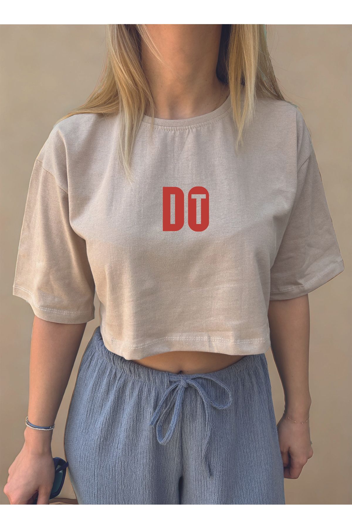 ClubSpaceAstro Kadın Oversize Crop Tişört – DO IT Baskılı |Terletmeyen Kumaş | Dinamik ve İlham Veren Stil