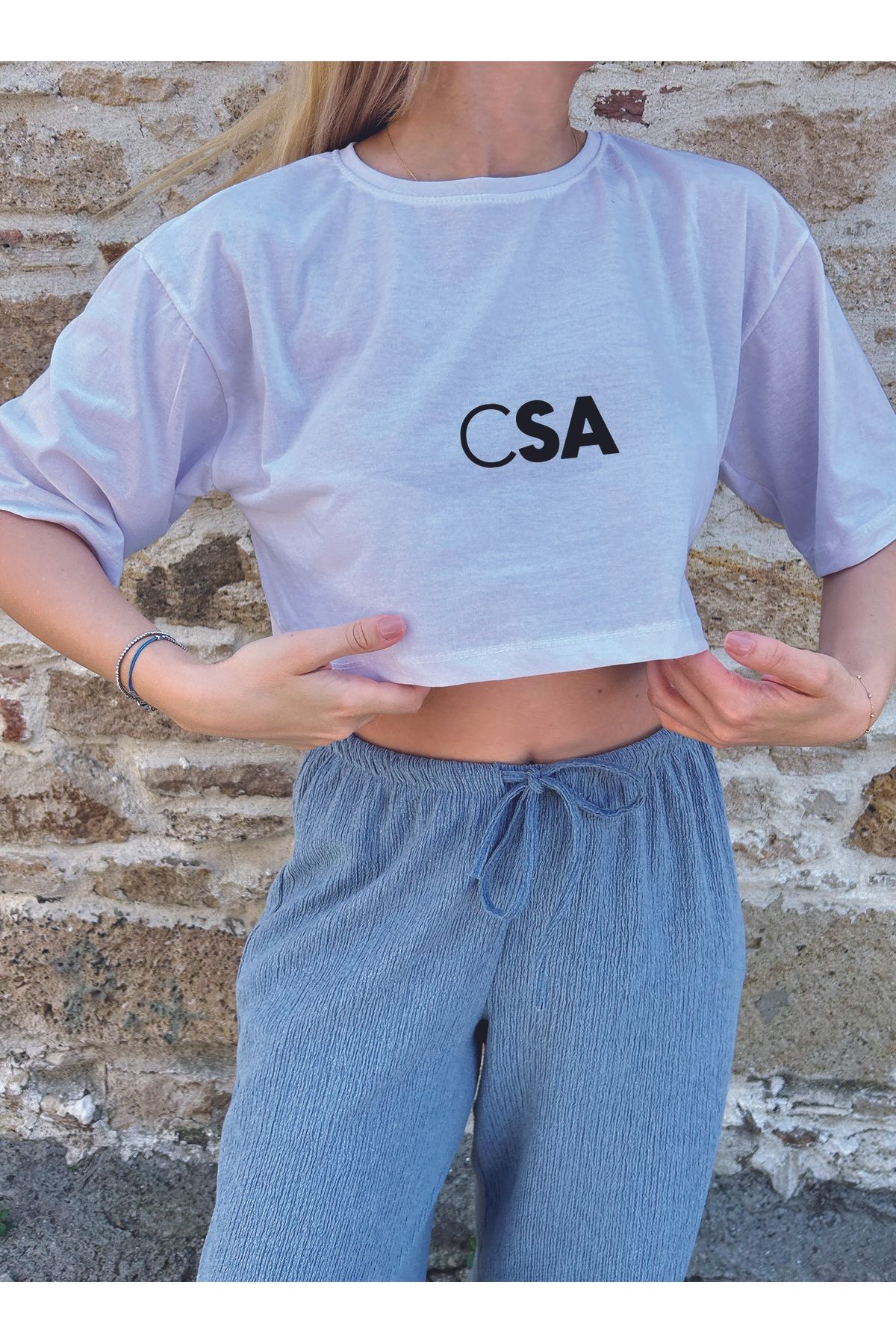 ClubSpaceAstro Kadın Oversize Crop Tişört – CSA Logolu Baskı |Terletmeyen Kumaş | Minimal ve Şık Görünüm