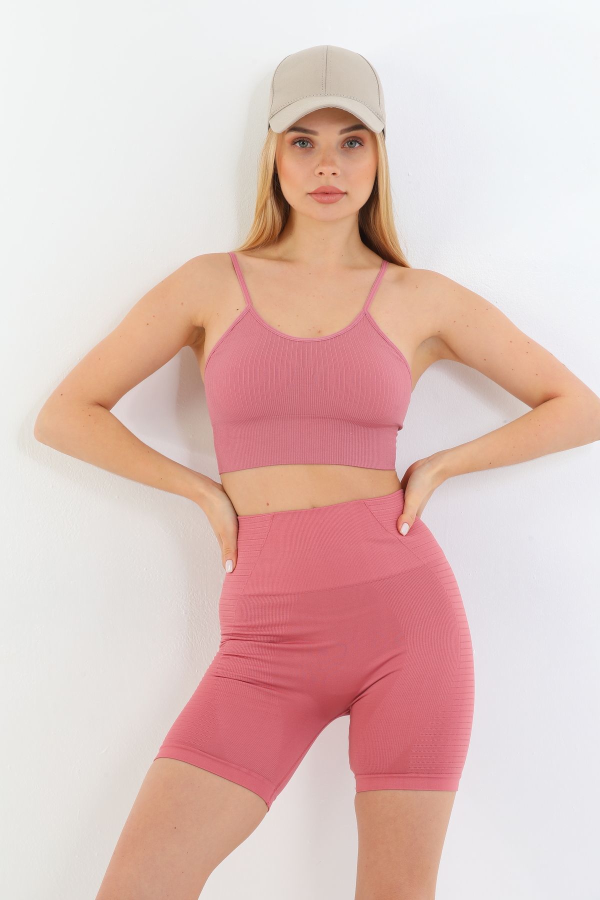inkasole İnce İp Askılı Fitilli Pedli Crop Büstiyer 5702 Pembe