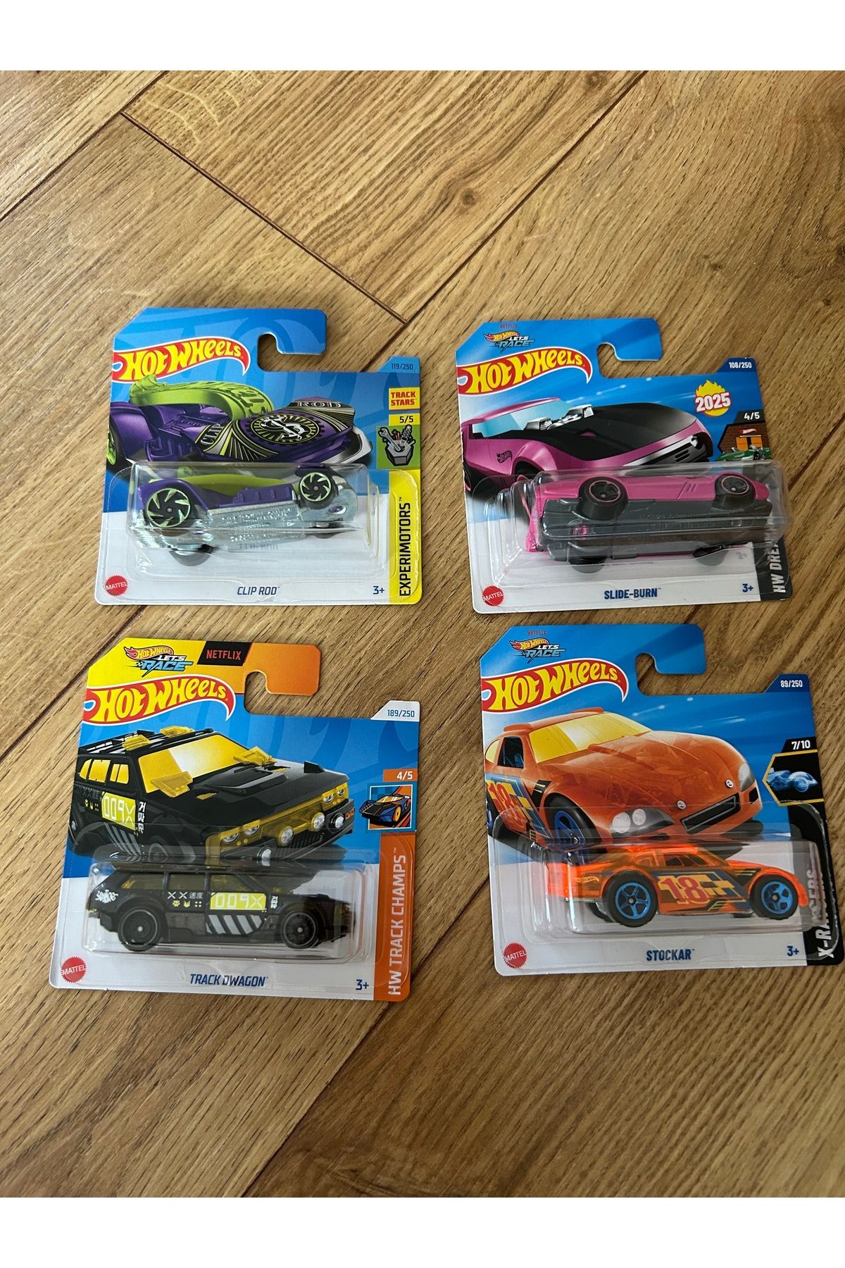 Hotwhells Hotwheels 4 adet araba