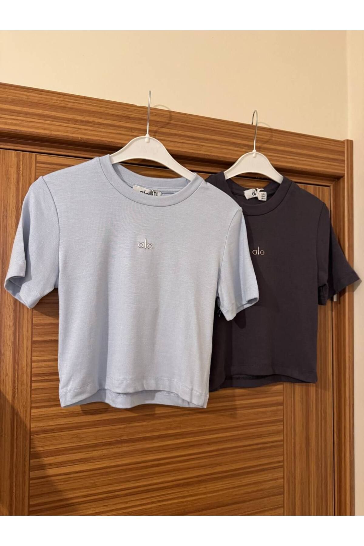 Sachistanbul Elly Bisiklet Yaka Basic Tshirt
