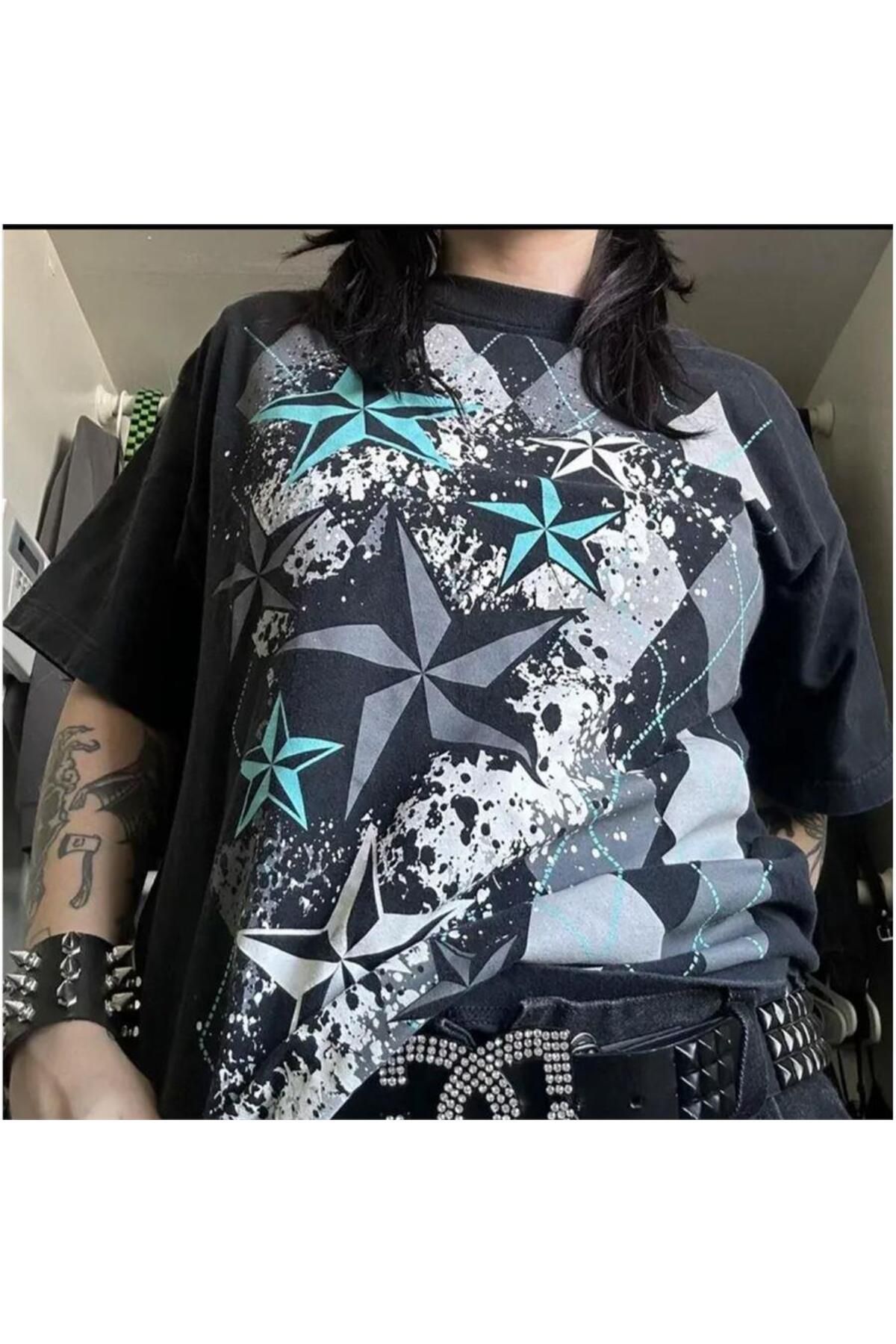 BALİNA Siyah Vintage Geometrik Desenli Stars Cyber Grunge Unisex T-shirt THE SOLO
