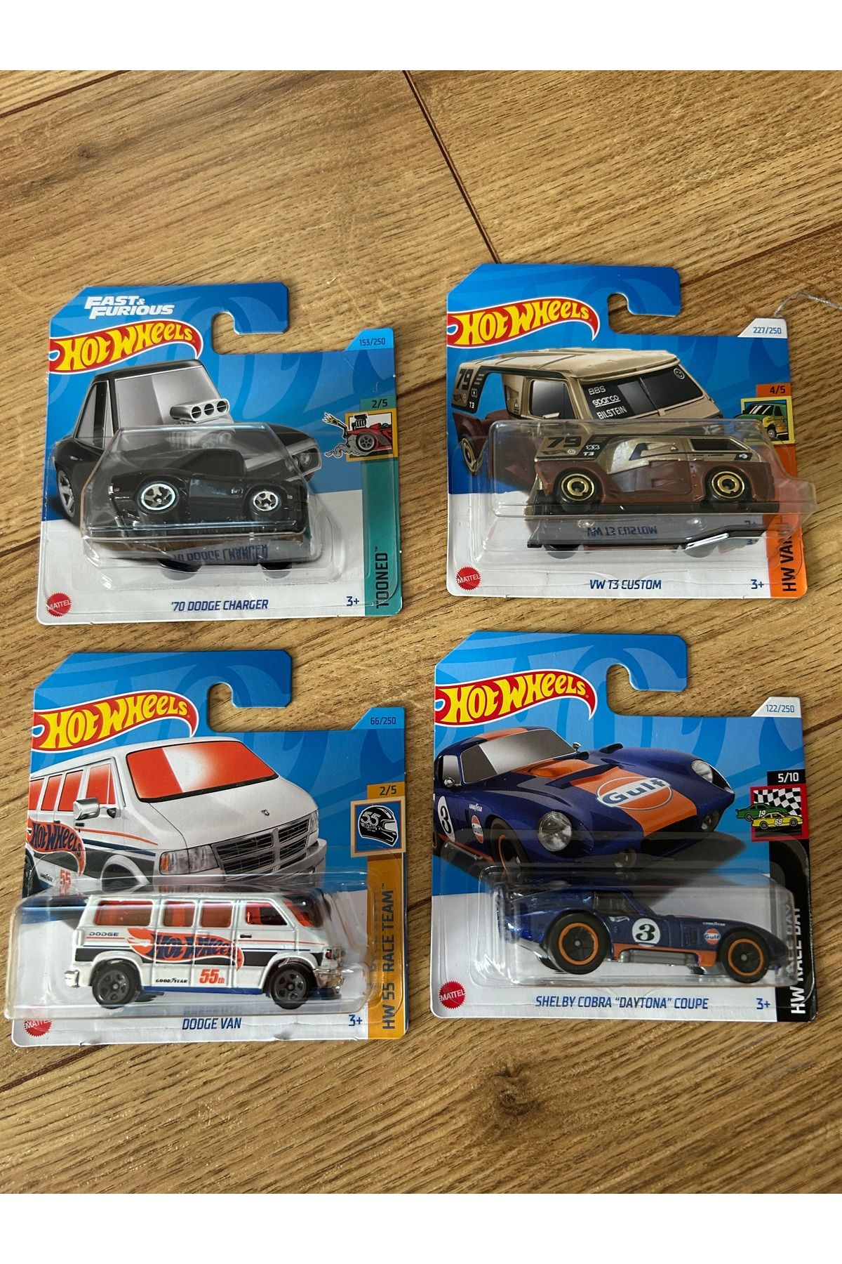 Hotwhells Hotwheels 4 adet araba