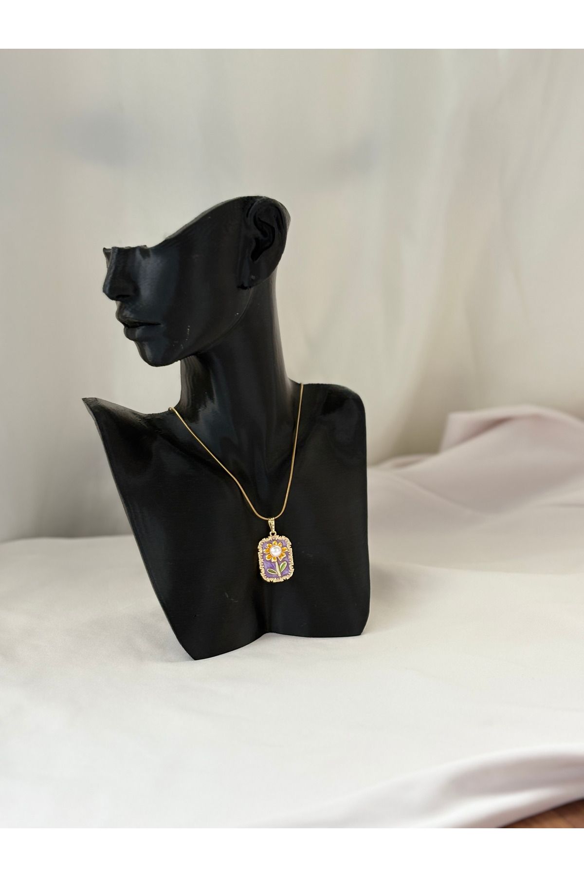 Lumina Jewelry 🌼 Lumina Jewelry - Mine Çiçek Detaylı Zarif Kolye (Paslanmaz Çelik)