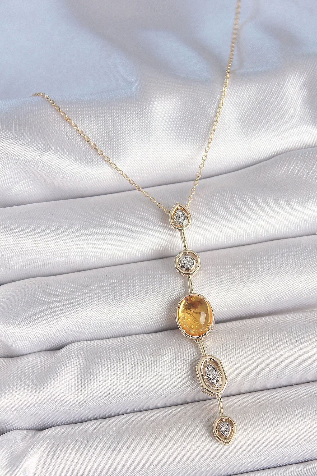 Clariss Pirinç Zincir Kehribar Sarı Gold Renk Zirkon Taşlı Y Kolye