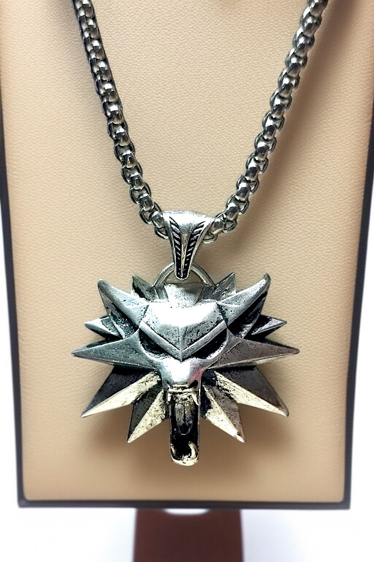 AK STORE SİLVER Gümüş Kaplama Krom-Çelik Erkek Kolye Madalyon Witcher Wolf Fantastik Kurt Kafası
