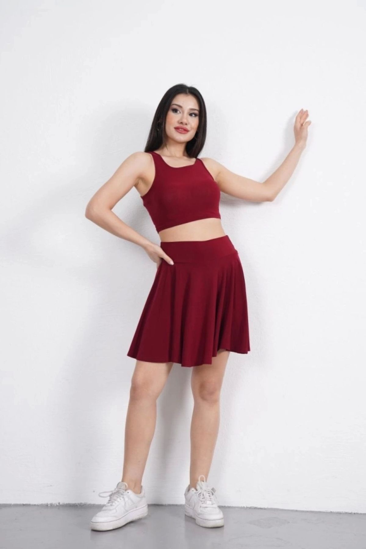 nedo7 Sendy Kumaş Bisiklet Yaka Crop Şortlu Etek Ikili Takım - Bordo