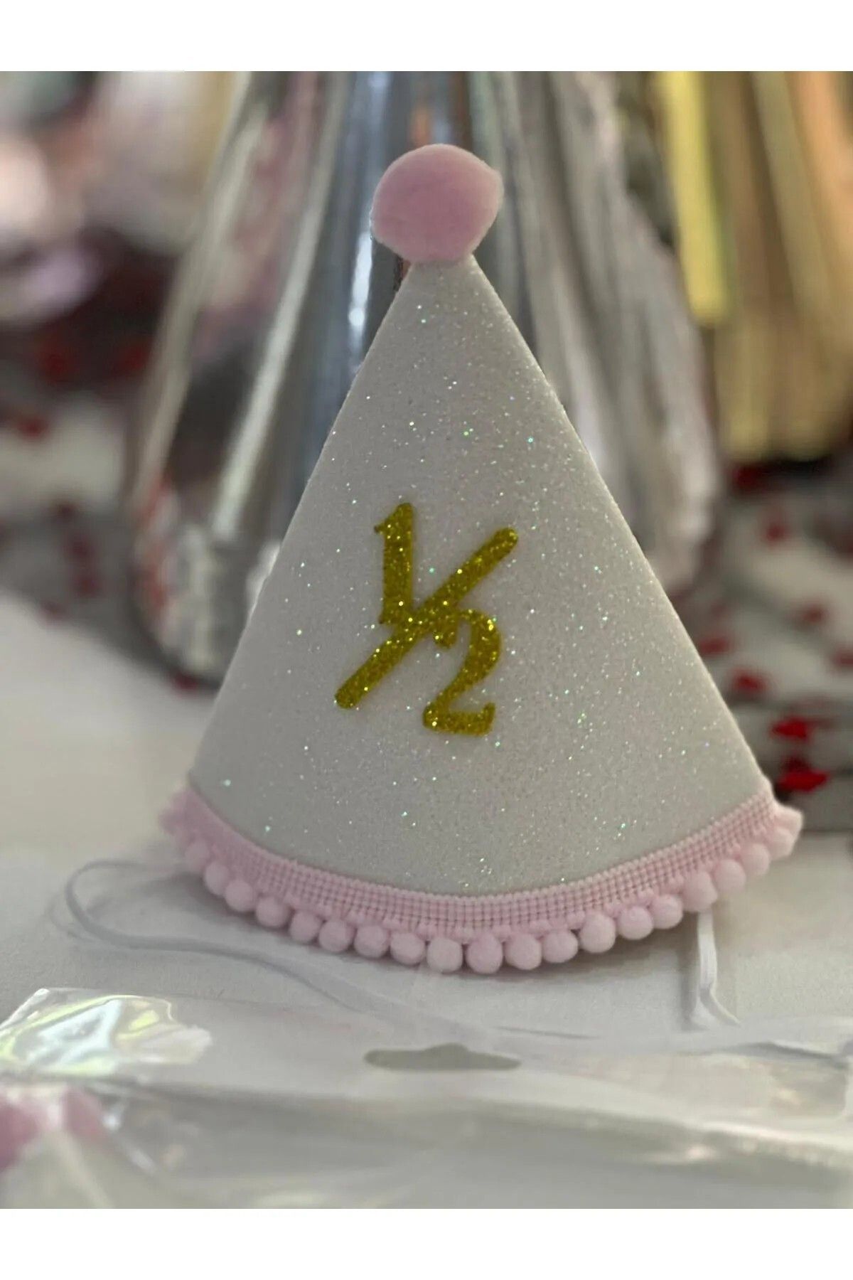 BKMC PARTY KUKULETA PEMBE BEYAZ GOLD YAZI 6. AY PARTİ ŞAPKASI 1/2 ŞAPKA BEBEK PARTİ ŞAPKASI