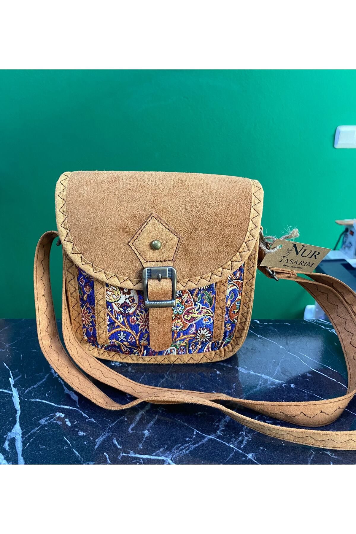 otantikhediyem Etnik Tarz Kilim Desenli, Omuz Çantası, Askılı Çanta, Suet Kapak, Günlük Otantik Çanta Ölçü:17*18*6