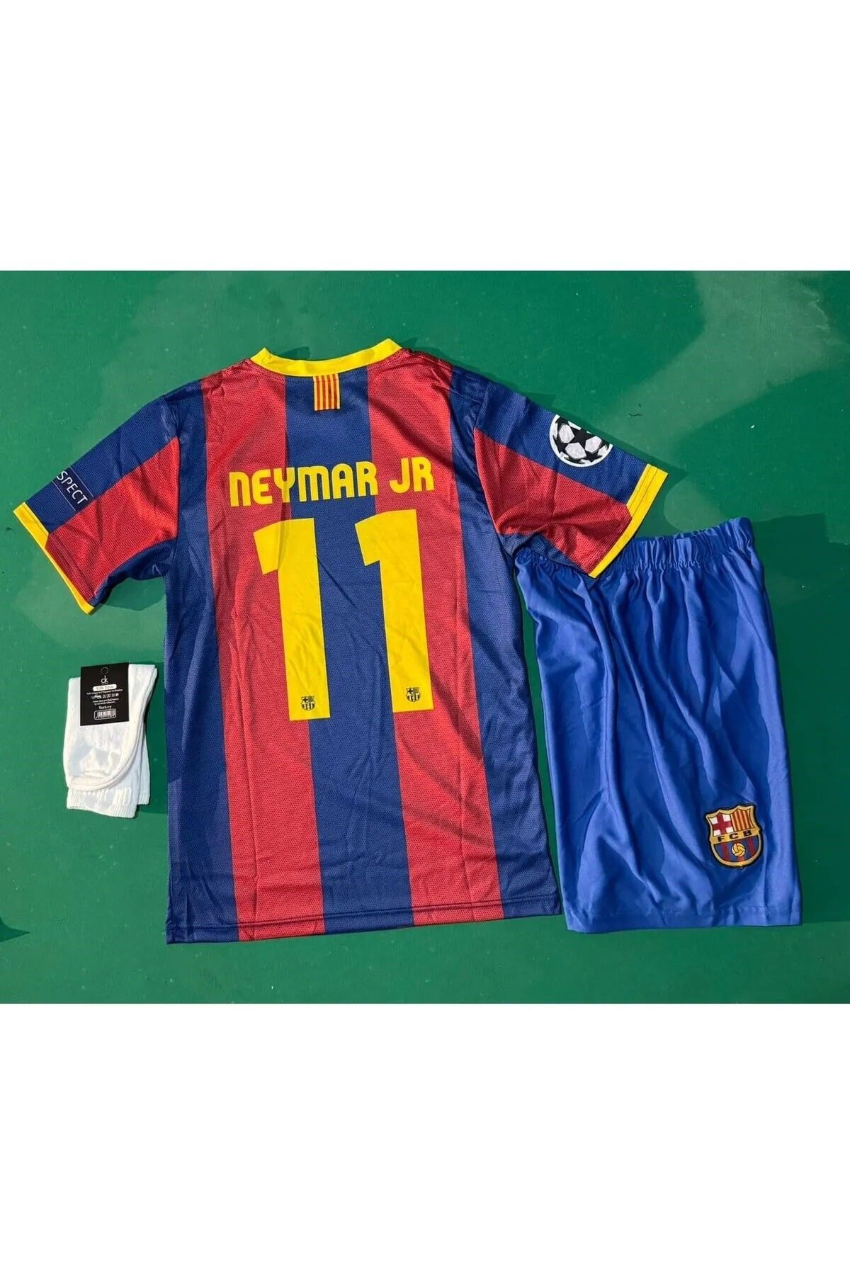 yenteks Barcelona.Neymar JR 2011 Sezon Retro Çocuk Forması 4 parça