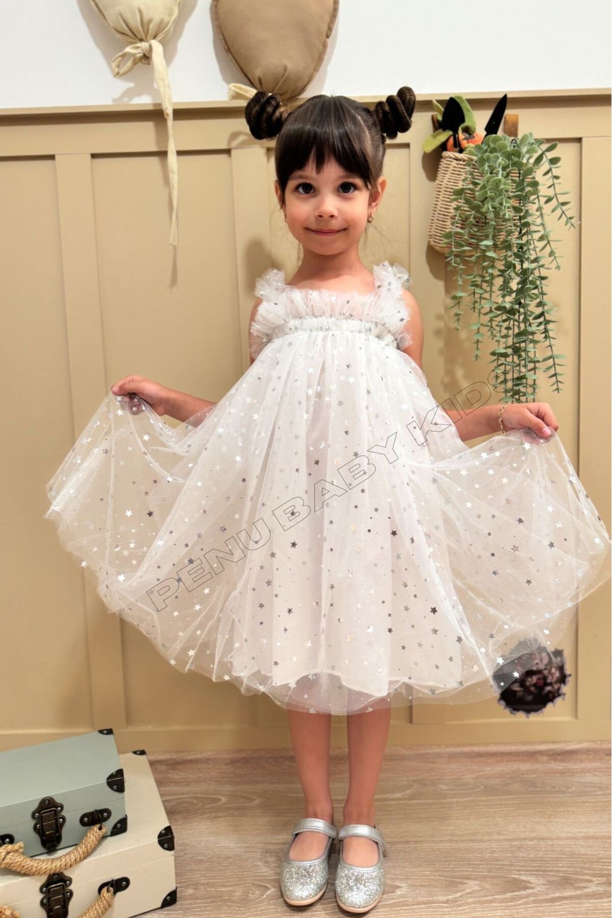 penu baby kids Beyaz Yıldız Baskılı Tül Fırfır Askı Kol Pamuk Astarlı Kız Çocuk Kız Bebek Elbise fotoğrafı 3 (önizleme)