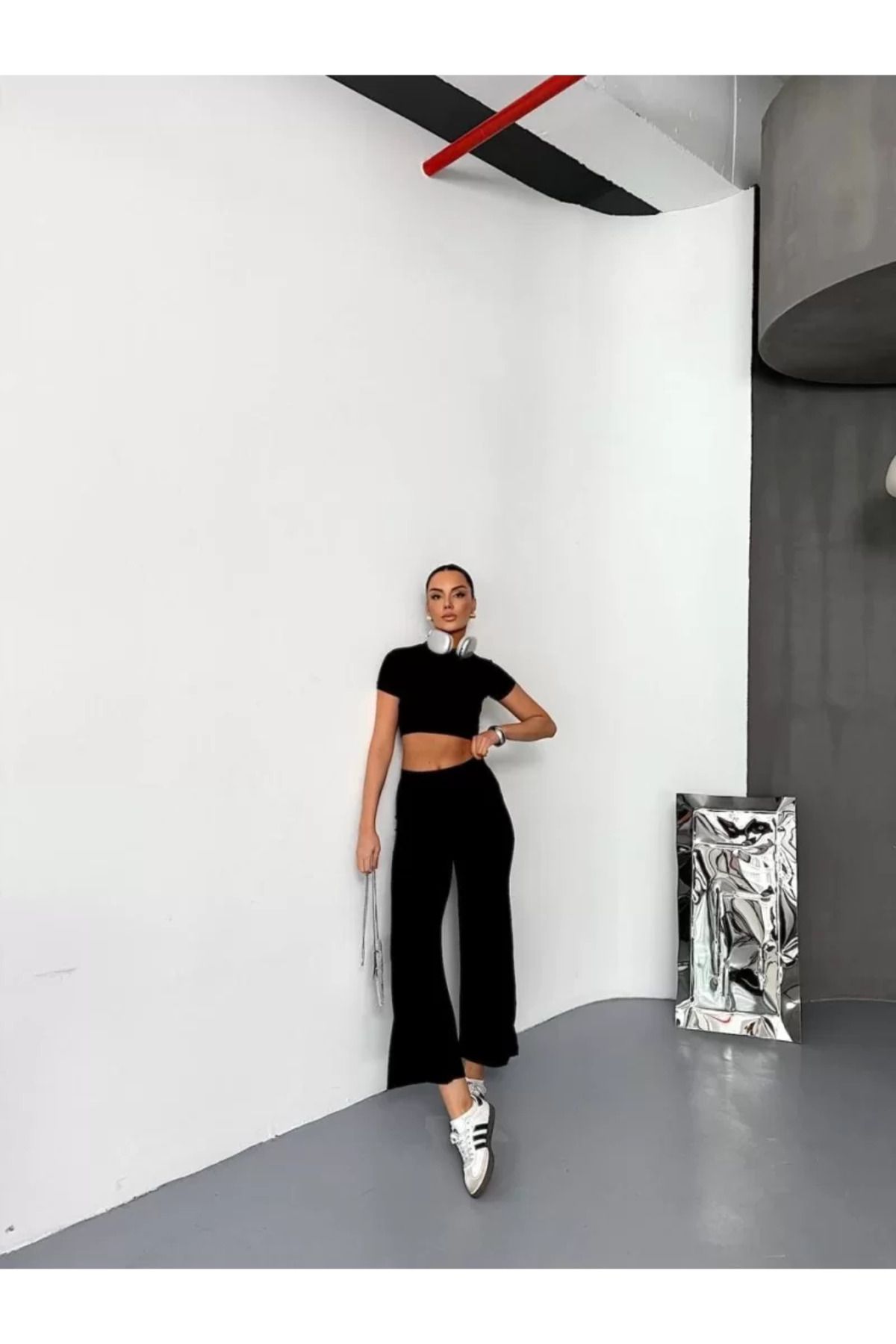 BBbutik Osy Modal Yumuşak Dokulu Kumaş Kısa Kollu Crop Alt ispanyol Paça Pantalon ikili Takım