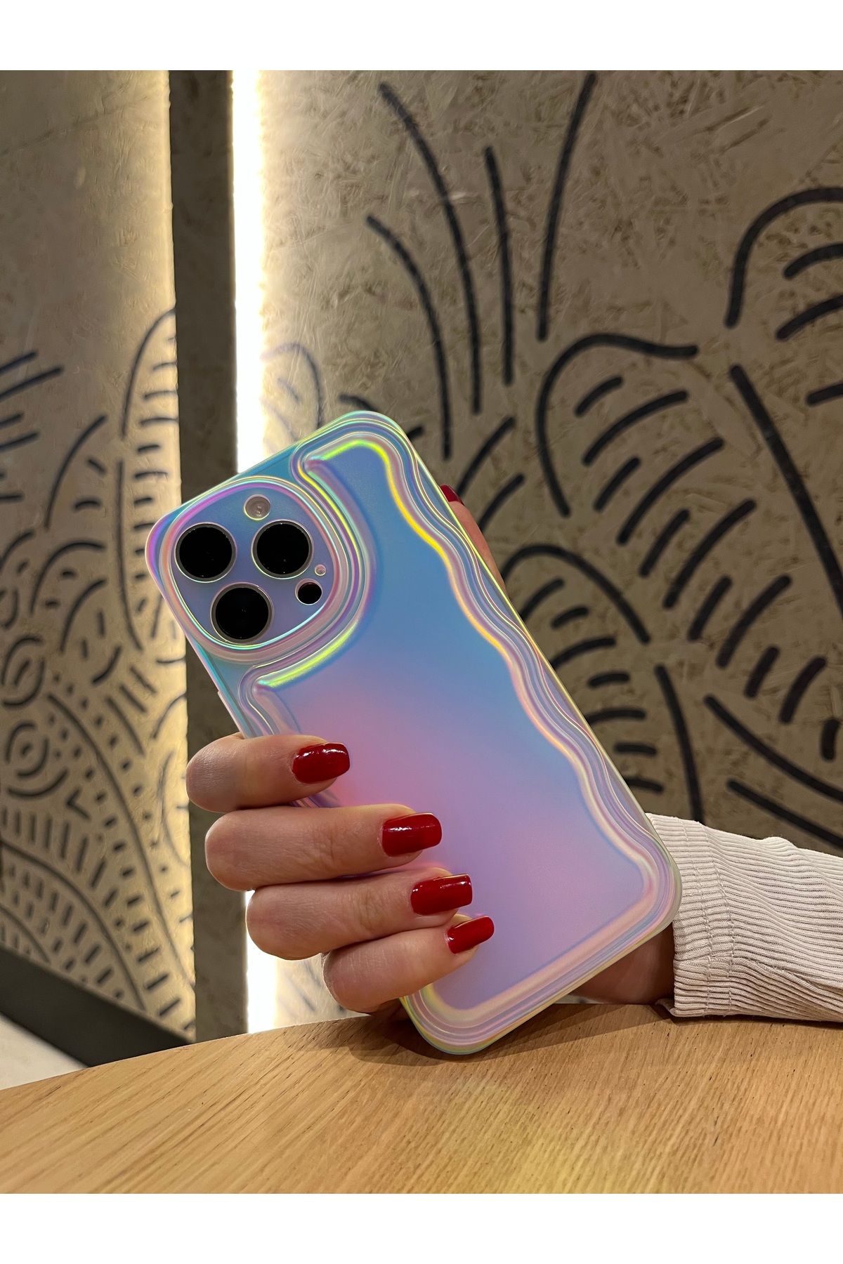 Mois Case İPhone 14 pro Max Hologramlı Zigzaglı kılıf