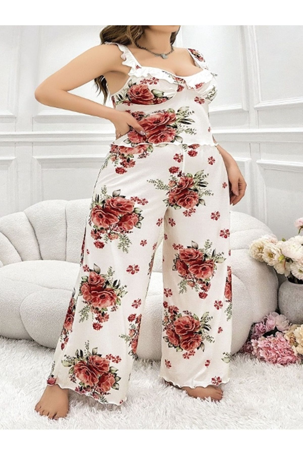 AŞK FANTAZİ Güllü Çiçekli Desenli Beyaz Askılı Büyük Beden Kadın Pijama Takım