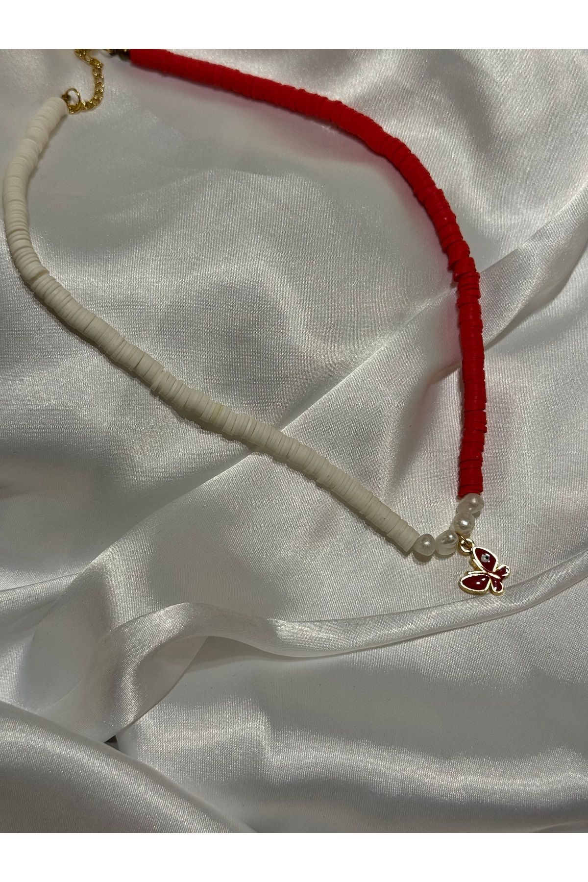 November Accessories Mineli Kelebek ve İnci Detaylı Fimo Boncuk Kolye