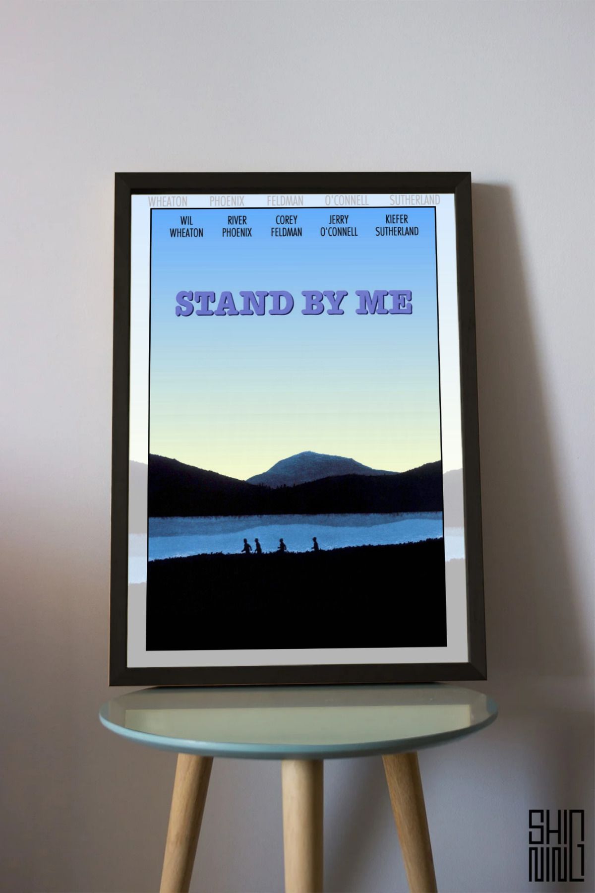 Home Çerçeveli "Stephen King's Stand By Me" Film Afiş Tablo