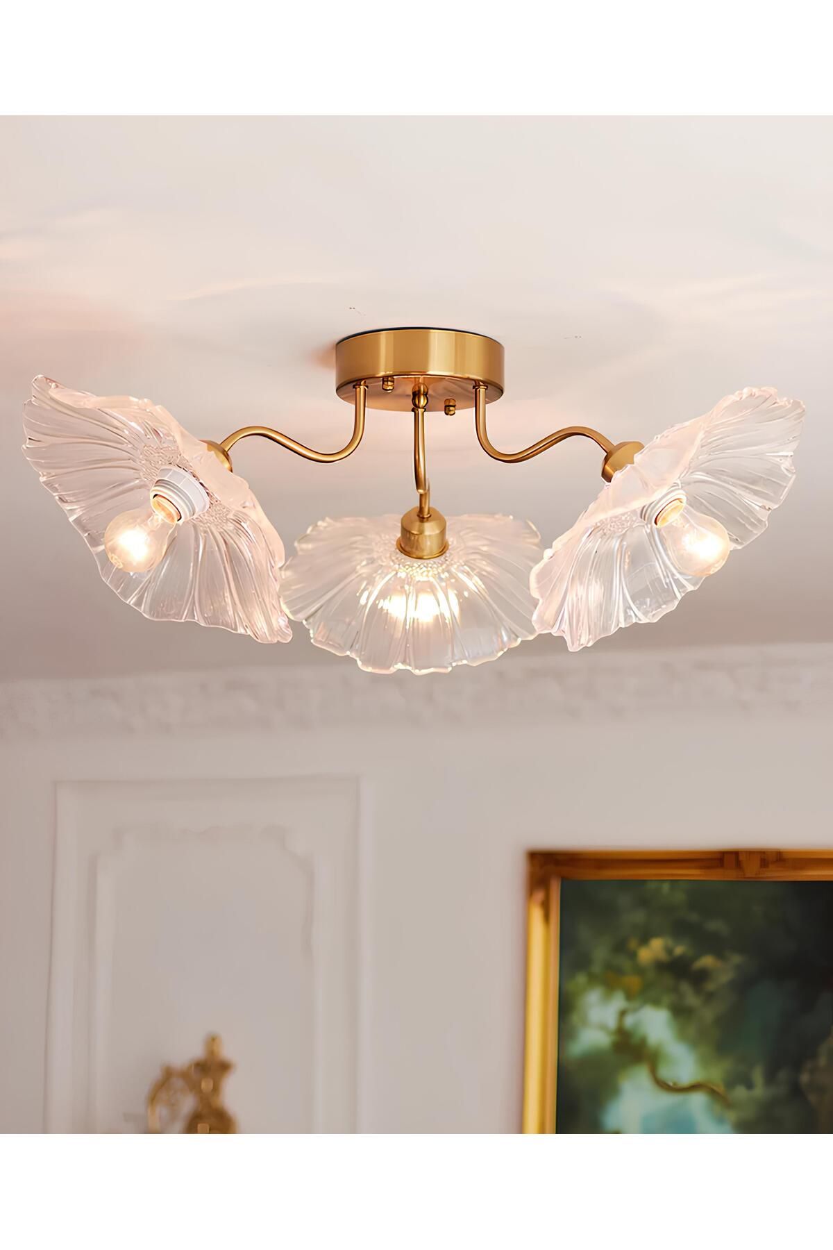 burenze Luxury Modern Exclusive Tasarım Şeffaf Renk Kristal Camlı Flower Çiçek Üçlü Avize Eskitme Gold Sarı