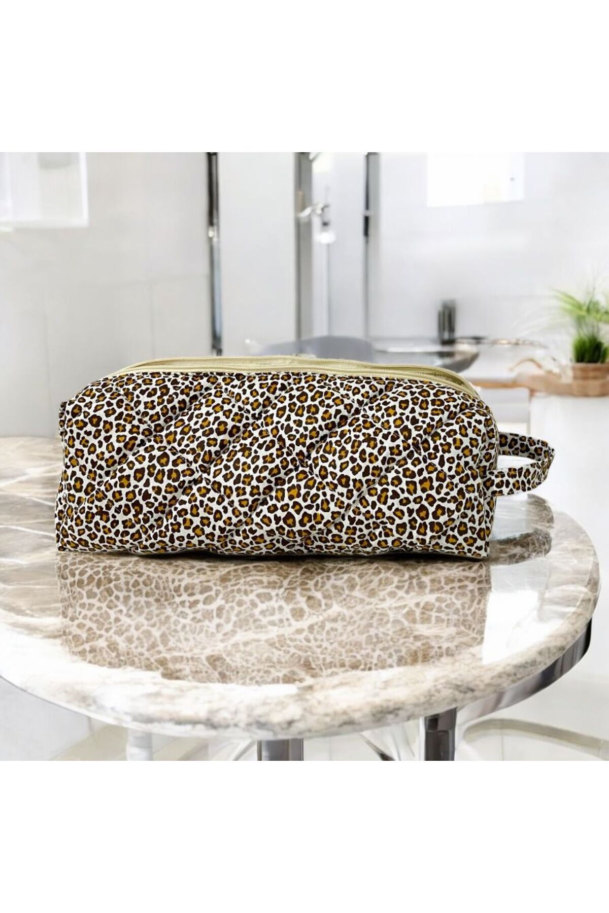 Hazal Atelier saç şekillendirici çantası, seyahat çantası , leopar desenli, dolgulu