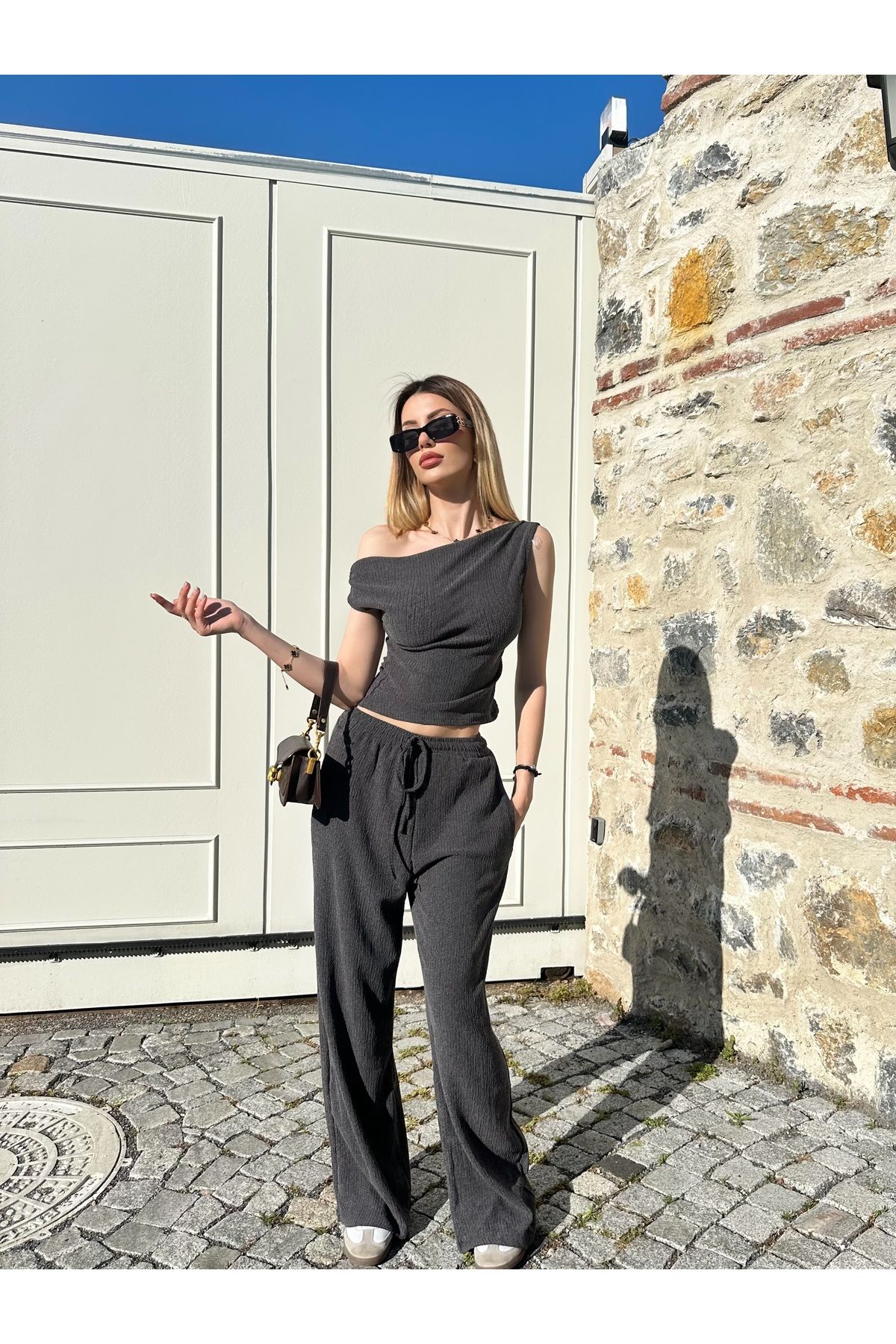 Butik Kayık Yaka Büzgülü Bluz Pantolon Takım