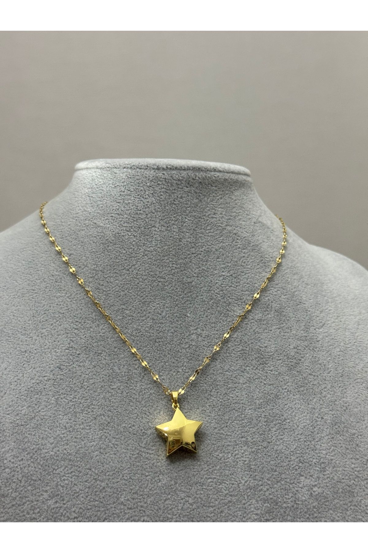 XUPING JEWELRY 18K yıldız detaylı gold çelik kolye paslanmaz kararmaz