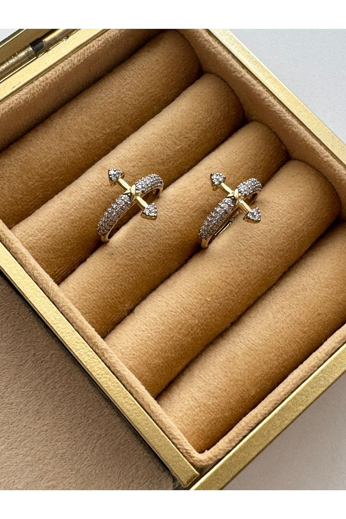 MODA 14k 7-8 No Uyumlu Ayarlanabilir Taşlı Çelik Yüzük