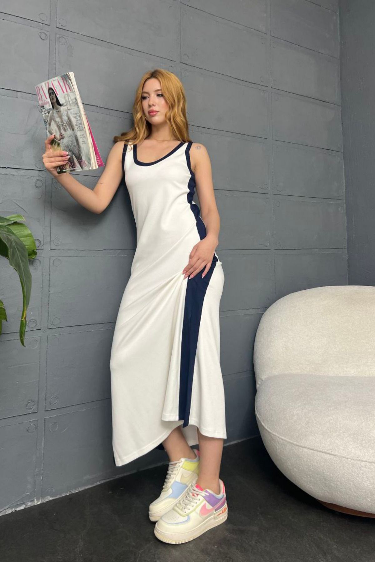 MOZENA Yanları Şeritli Yırtmaçlı Kalın Askılı Moda Elbise