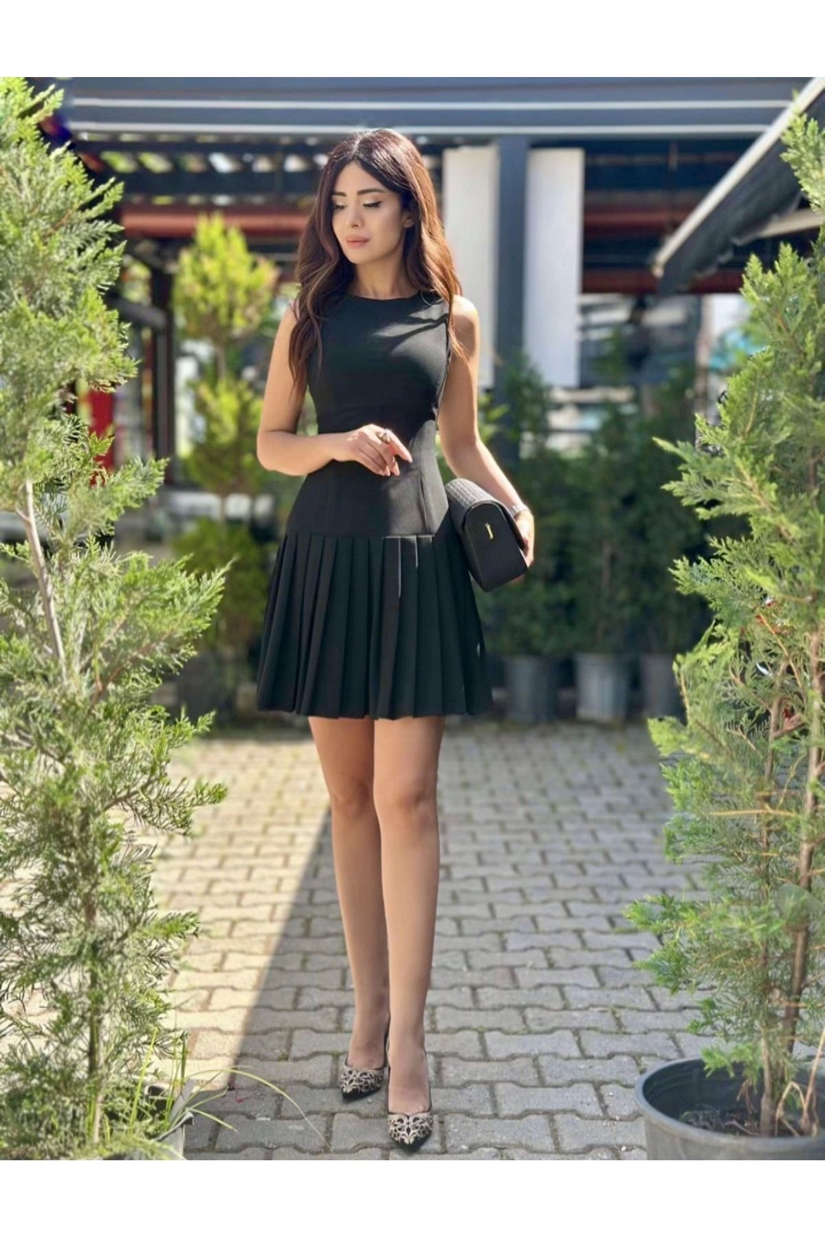 Style PİLELİ ETEKLİ SİYAH ELBİSE