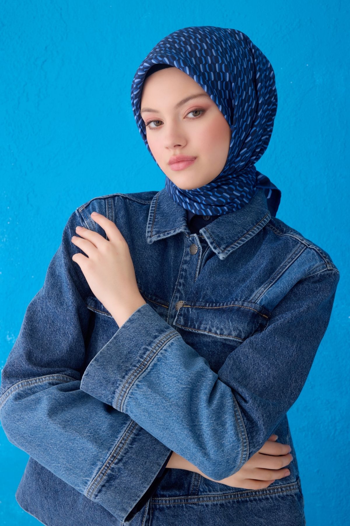 Belli Saf İpek Eşarp 4124D (Twill İpek) 90 x 90 Lacivert - 50