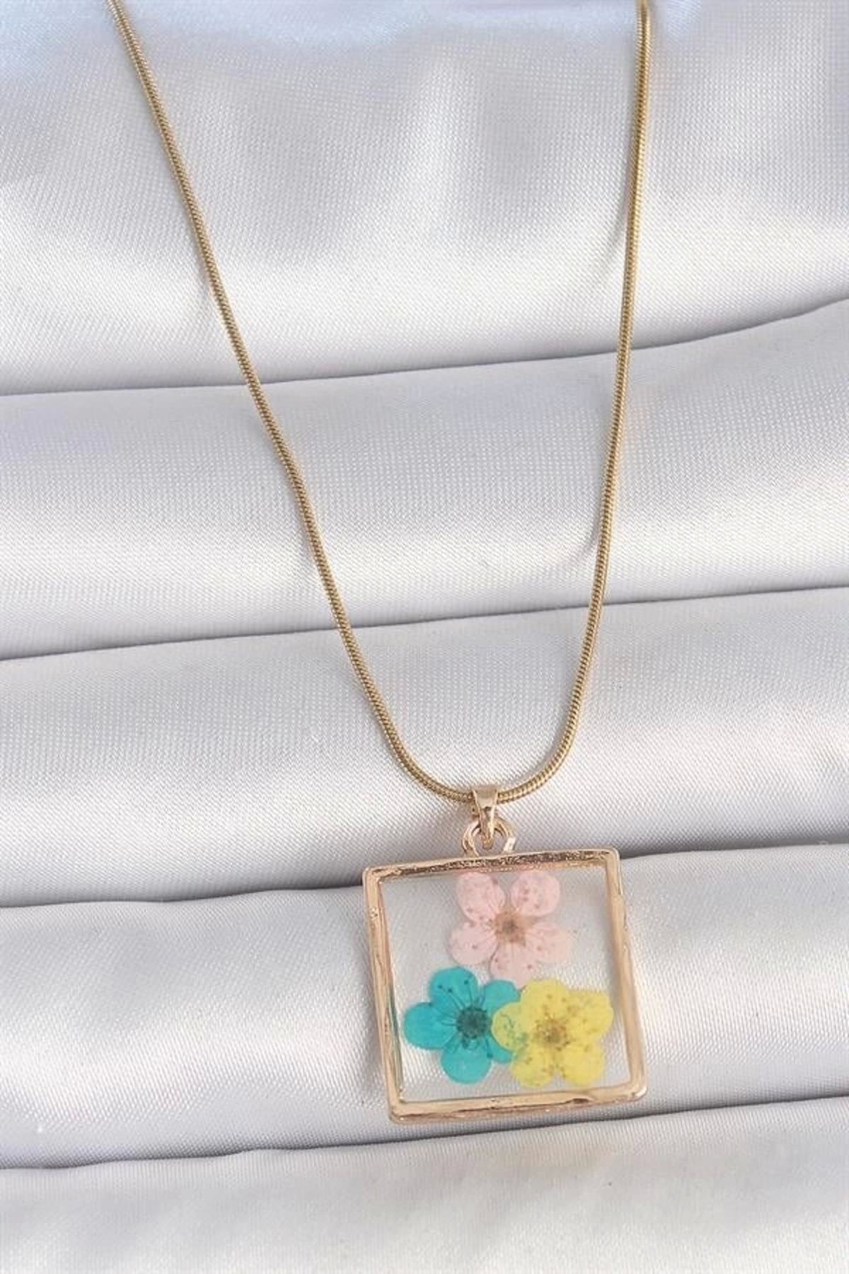 Lale Moda 316L Çelik Gold Renk Zincir Kare Epoksi Renkli Çiçek Model Kadın Kolye