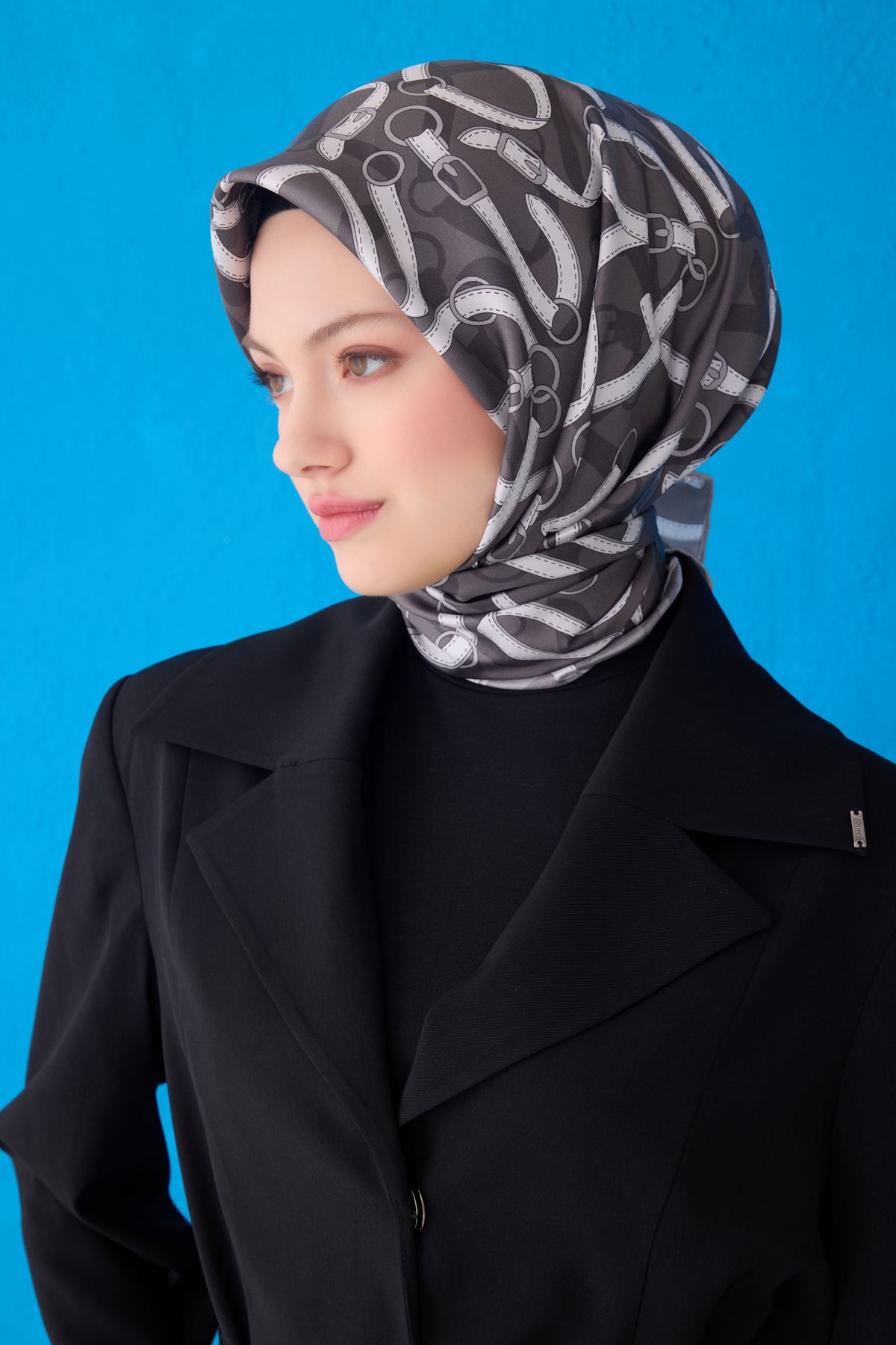 Belli Saf İpek Eşarp 4125D (Twill İpek) 90 x 90 Antrasit - 05