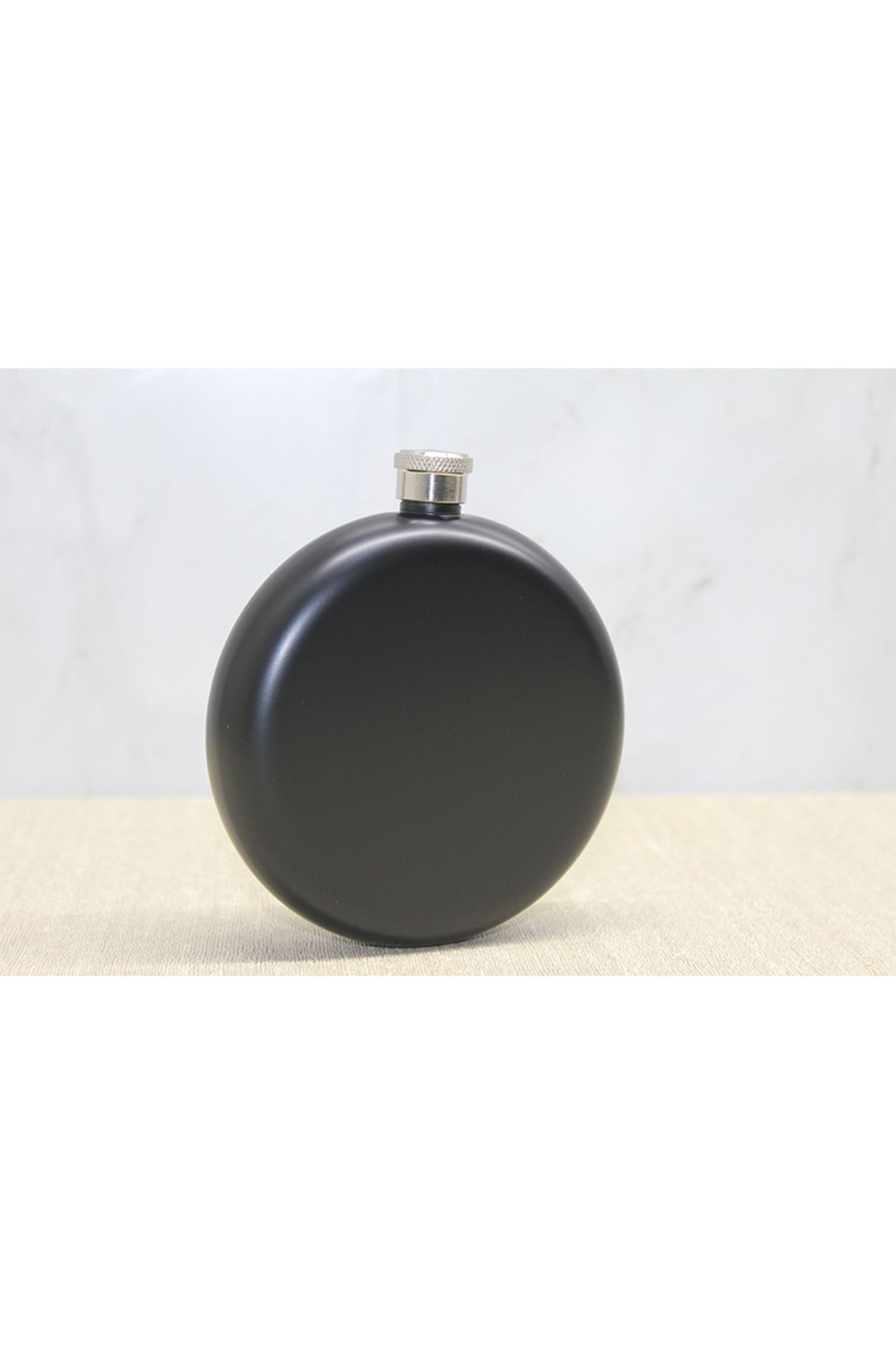 kuzenler store Yuvarlak Tekli Matara 8 Oz Siyah